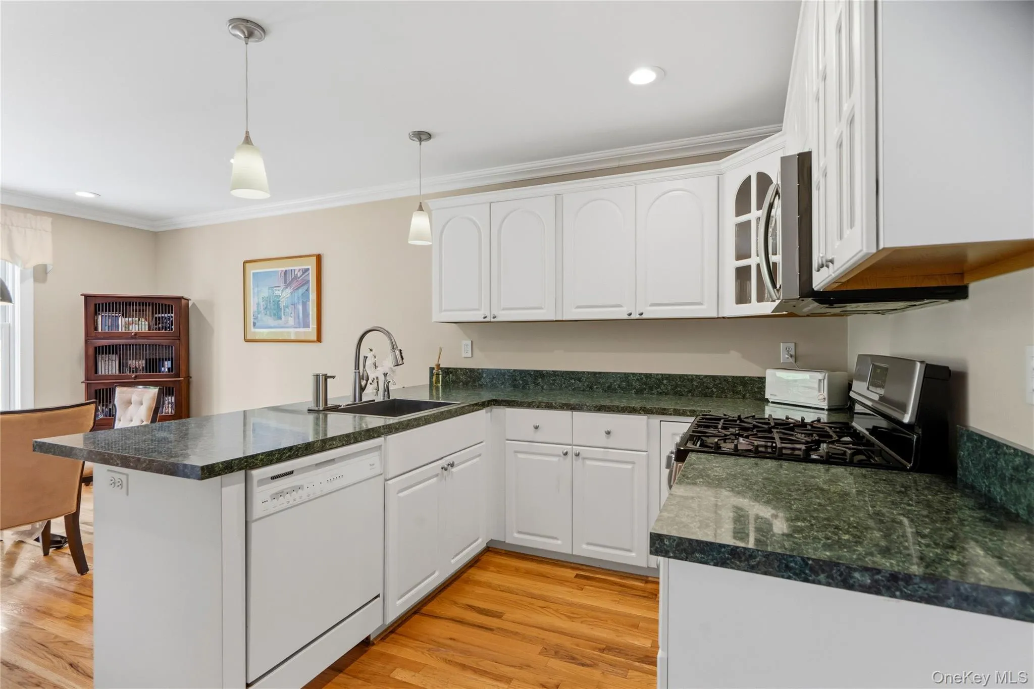 36 Sea Court Lane, Brookhaven, NY, 3 Bedrooms Bedrooms, 6 Rooms Rooms,2 BathroomsBathrooms,Residential,For Rent,Sea Court,0,1001257 36 Sea Court Lane, Brookhaven, NY, 3 Bedrooms Bedrooms, 6 Rooms Rooms,2 BathroomsBathrooms,Residential,For Rent,Sea Court,0,1001257