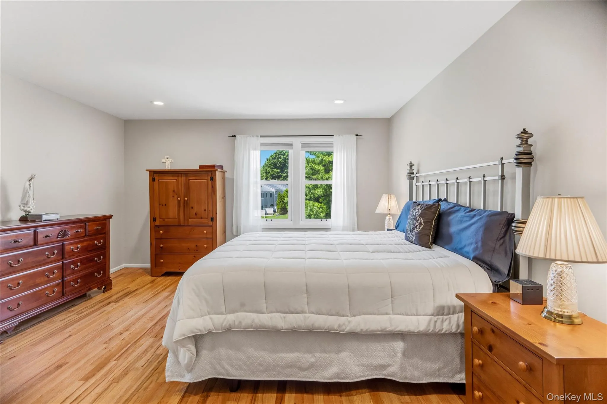 36 Sea Court Lane, Brookhaven, NY, 3 Bedrooms Bedrooms, 6 Rooms Rooms,2 BathroomsBathrooms,Residential,For Rent,Sea Court,0,1001257 36 Sea Court Lane, Brookhaven, NY, 3 Bedrooms Bedrooms, 6 Rooms Rooms,2 BathroomsBathrooms,Residential,For Rent,Sea Court,0,1001257