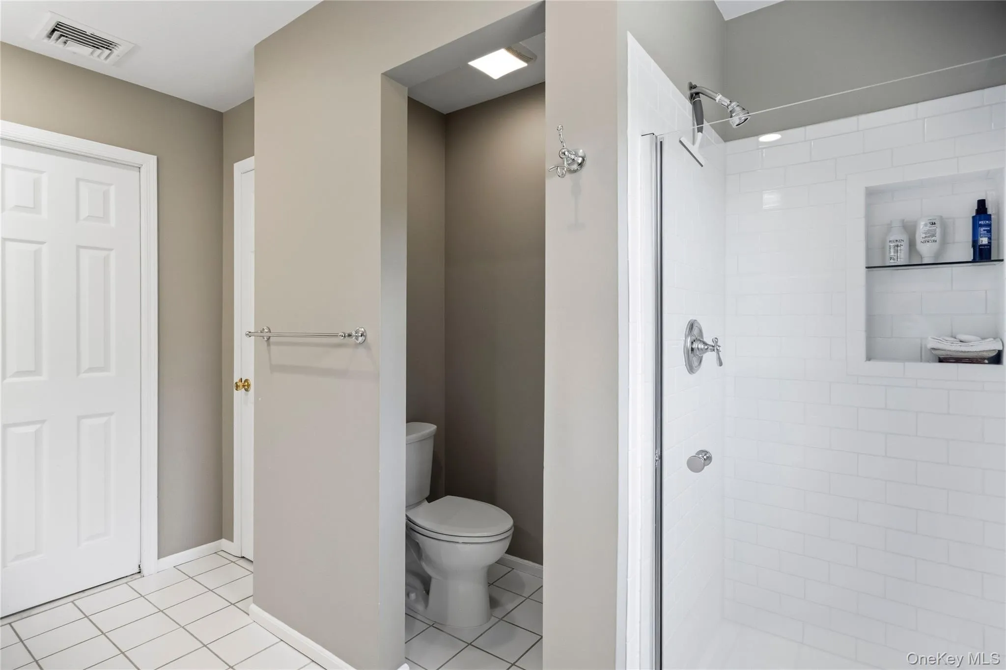 36 Sea Court Lane, Brookhaven, NY, 3 Bedrooms Bedrooms, 6 Rooms Rooms,2 BathroomsBathrooms,Residential,For Rent,Sea Court,0,1001257 36 Sea Court Lane, Brookhaven, NY, 3 Bedrooms Bedrooms, 6 Rooms Rooms,2 BathroomsBathrooms,Residential,For Rent,Sea Court,0,1001257