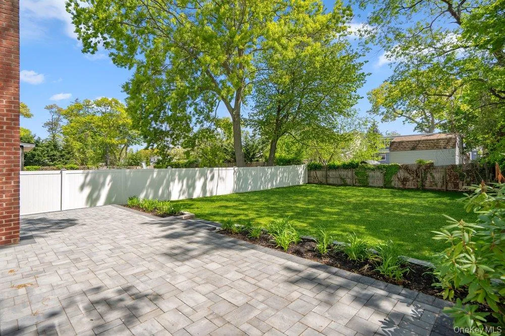 165 Livingston Avenue, Babylon, NY, 3 Bedrooms Bedrooms, 6 Rooms Rooms,2 BathroomsBathrooms,Residential Sale,For Rent,Livingston,0,1001262 165 Livingston Avenue, Babylon, NY, 3 Bedrooms Bedrooms, 6 Rooms Rooms,2 BathroomsBathrooms,Residential Sale,For Rent,Livingston,0,1001262