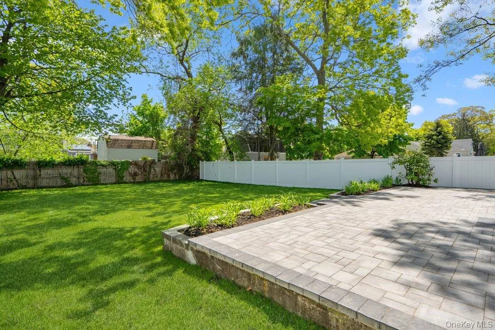 165 Livingston Avenue, Babylon, NY, 3 Bedrooms Bedrooms, 6 Rooms Rooms,2 BathroomsBathrooms,Residential Sale,For Rent,Livingston,0,1001262 165 Livingston Avenue, Babylon, NY, 3 Bedrooms Bedrooms, 6 Rooms Rooms,2 BathroomsBathrooms,Residential Sale,For Rent,Livingston,0,1001262