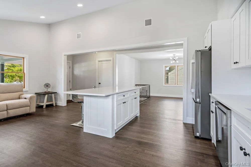 165 Livingston Avenue, Babylon, NY, 3 Bedrooms Bedrooms, 6 Rooms Rooms,2 BathroomsBathrooms,Residential Sale,For Rent,Livingston,0,1001262 165 Livingston Avenue, Babylon, NY, 3 Bedrooms Bedrooms, 6 Rooms Rooms,2 BathroomsBathrooms,Residential Sale,For Rent,Livingston,0,1001262