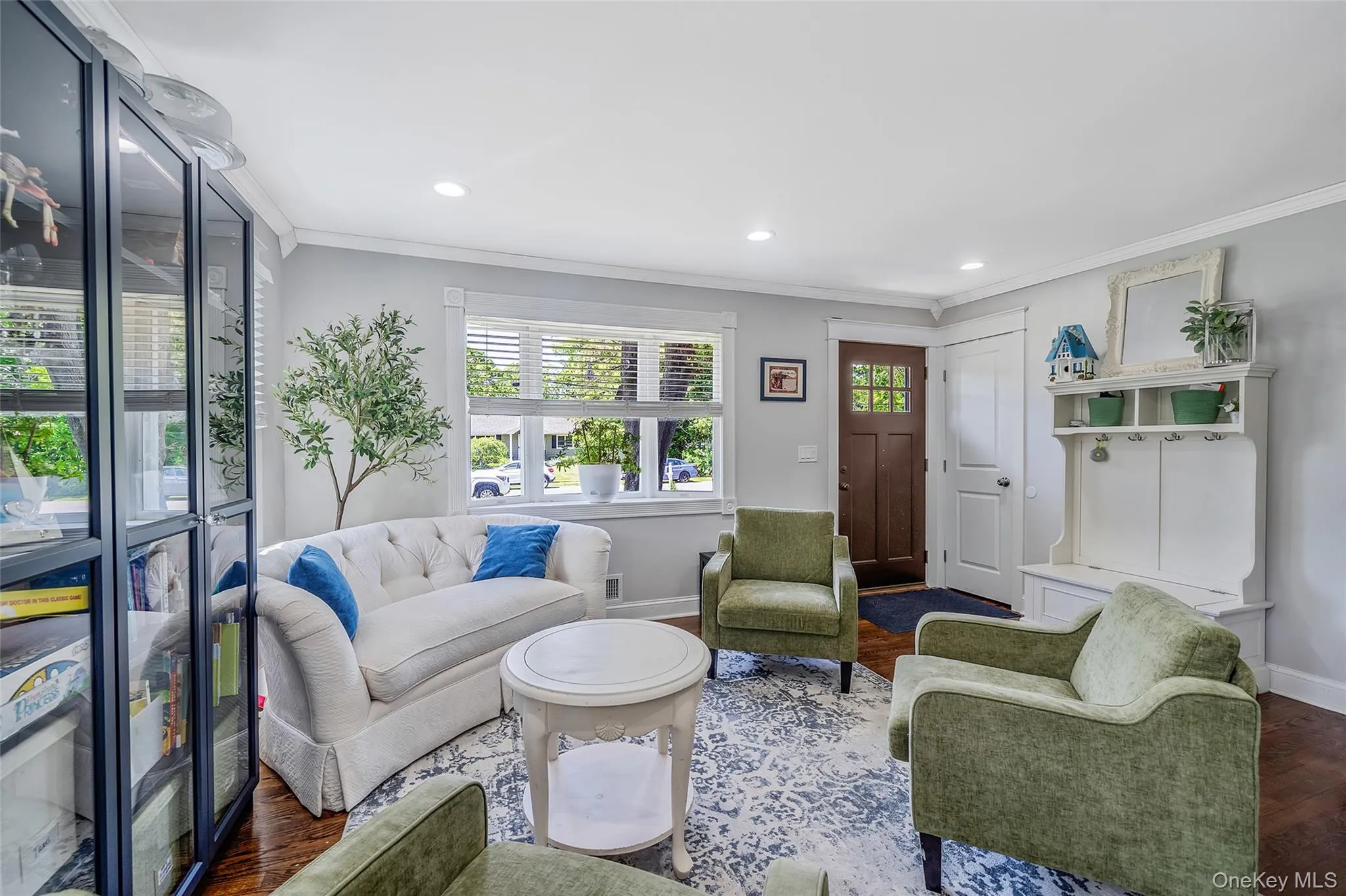 577 Oak Avenue, Islip, NY, 3 Bedrooms Bedrooms, 7 Rooms Rooms,2 BathroomsBathrooms,Residential,For Rent,Oak,0,1001264 577 Oak Avenue, Islip, NY, 3 Bedrooms Bedrooms, 7 Rooms Rooms,2 BathroomsBathrooms,Residential,For Rent,Oak,0,1001264