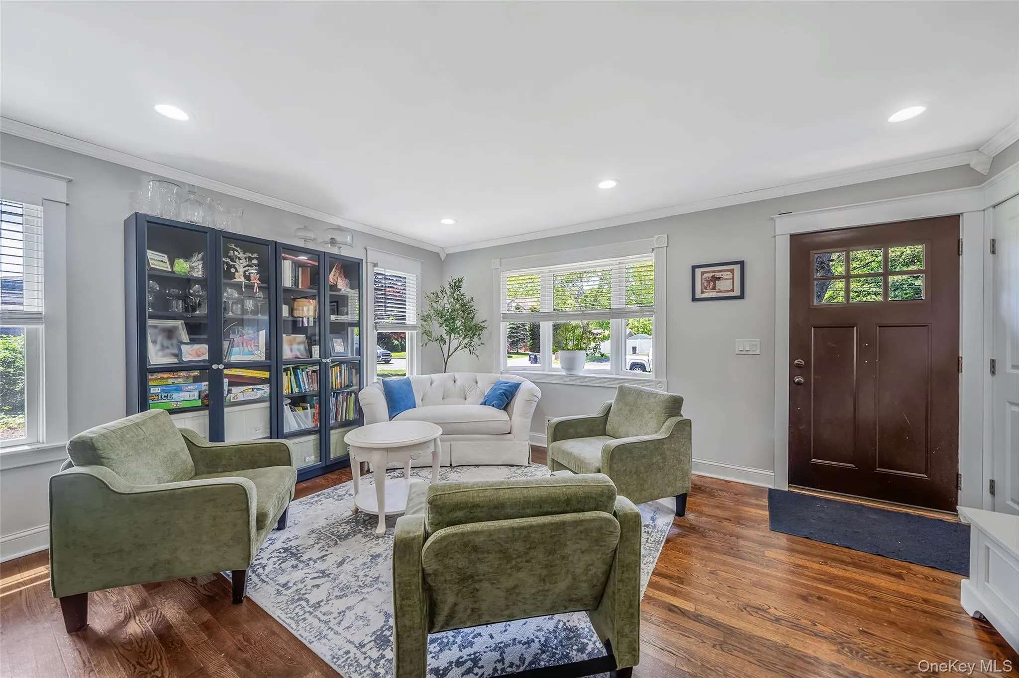 577 Oak Avenue, Islip, NY, 3 Bedrooms Bedrooms, 7 Rooms Rooms,2 BathroomsBathrooms,Residential,For Rent,Oak,0,1001264 577 Oak Avenue, Islip, NY, 3 Bedrooms Bedrooms, 7 Rooms Rooms,2 BathroomsBathrooms,Residential,For Rent,Oak,0,1001264