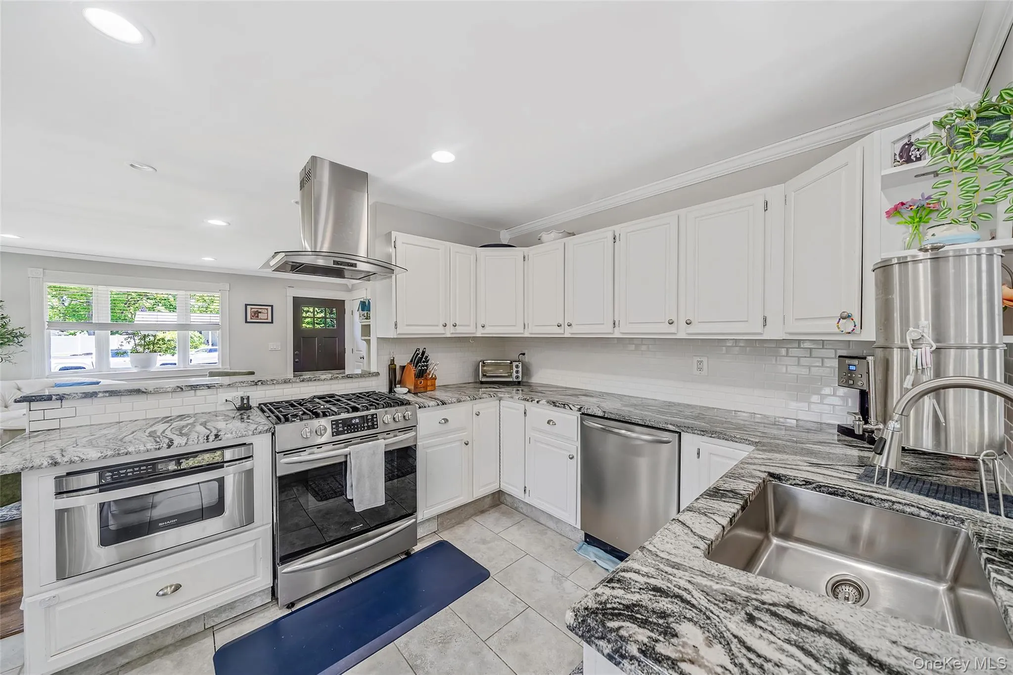 577 Oak Avenue, Islip, NY, 3 Bedrooms Bedrooms, 7 Rooms Rooms,2 BathroomsBathrooms,Residential,For Rent,Oak,0,1001264 577 Oak Avenue, Islip, NY, 3 Bedrooms Bedrooms, 7 Rooms Rooms,2 BathroomsBathrooms,Residential,For Rent,Oak,0,1001264