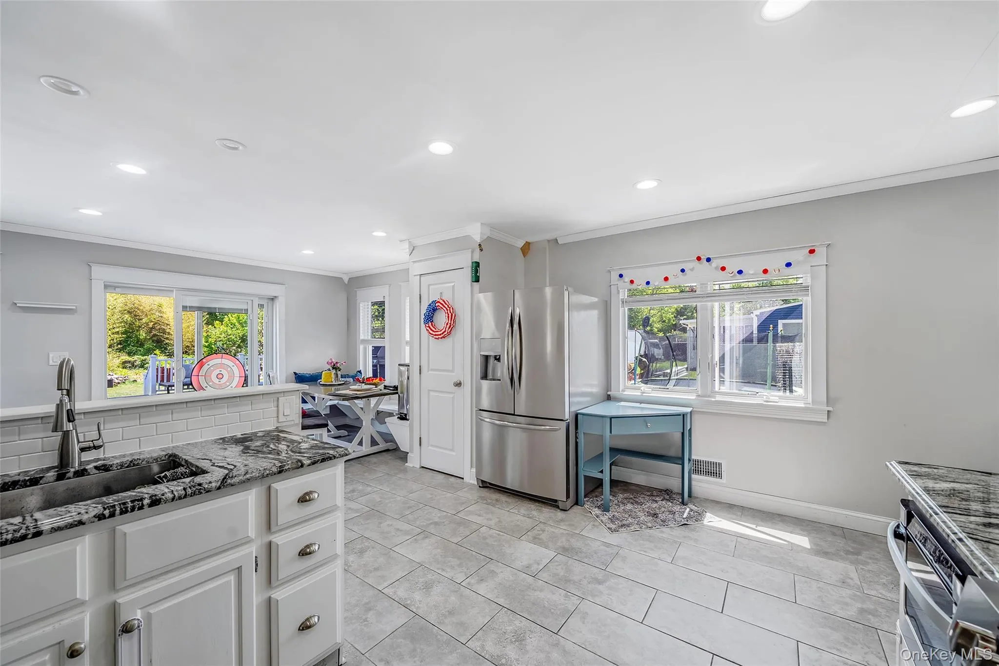 577 Oak Avenue, Islip, NY, 3 Bedrooms Bedrooms, 7 Rooms Rooms,2 BathroomsBathrooms,Residential,For Rent,Oak,0,1001264 577 Oak Avenue, Islip, NY, 3 Bedrooms Bedrooms, 7 Rooms Rooms,2 BathroomsBathrooms,Residential,For Rent,Oak,0,1001264