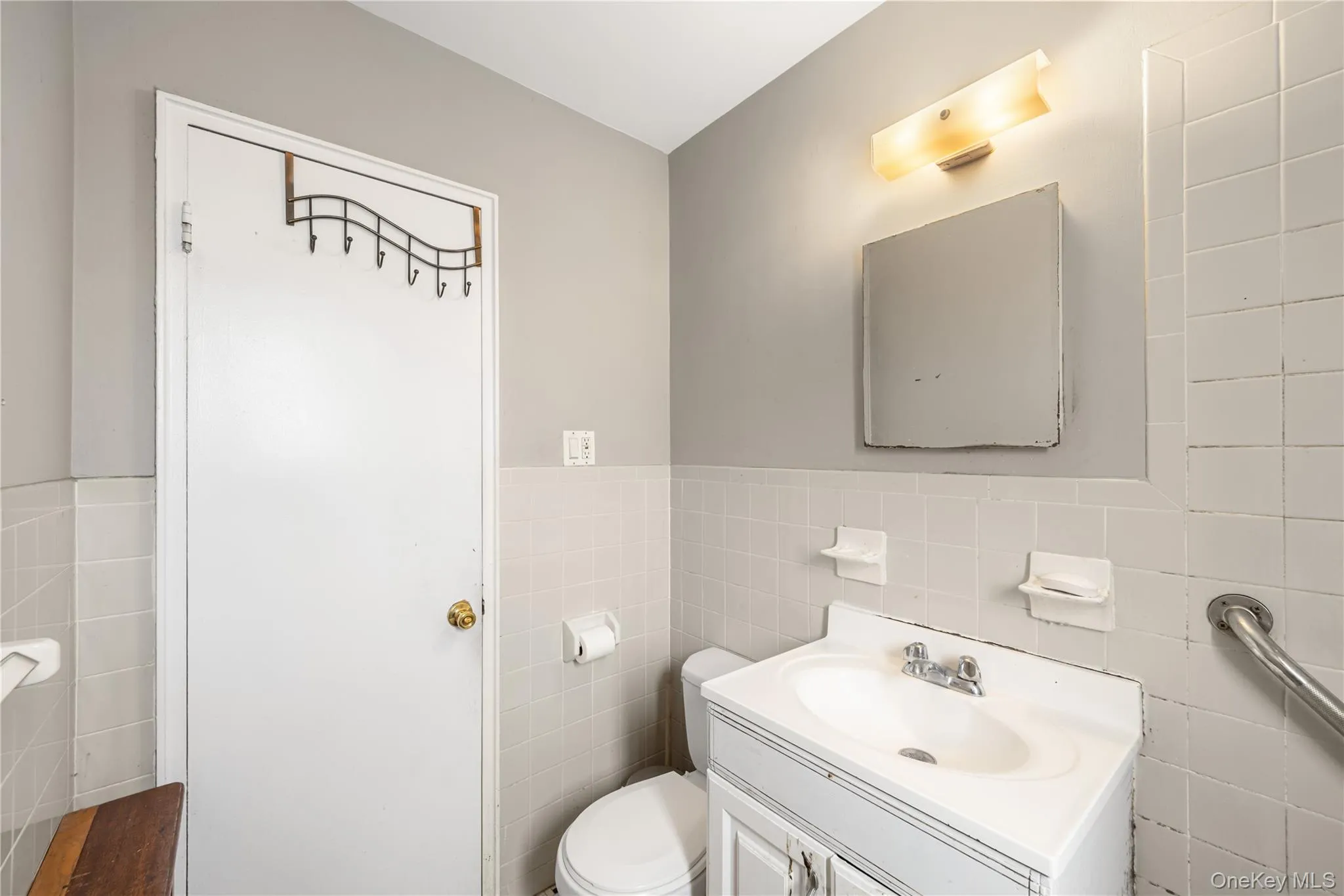 225-08 Stronghurst Avenue, New York, NY, 2 Bedrooms Bedrooms, 5 Rooms Rooms,1 BathroomBathrooms,Residential Sale,For Rent,Stronghurst,0,1001266 225-08 Stronghurst Avenue, New York, NY, 2 Bedrooms Bedrooms, 5 Rooms Rooms,1 BathroomBathrooms,Residential Sale,For Rent,Stronghurst,0,1001266