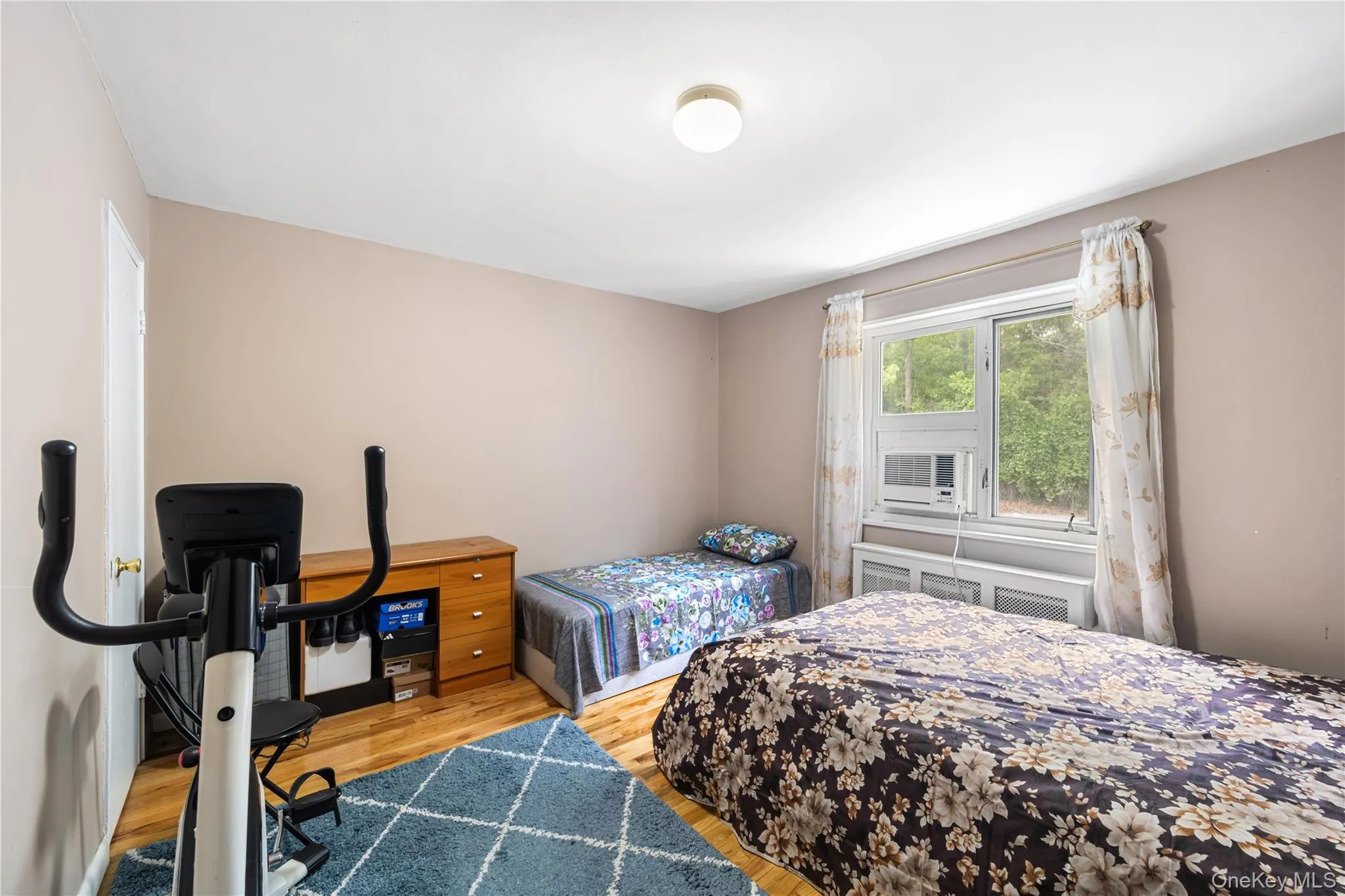 225-08 Stronghurst Avenue, New York, NY, 2 Bedrooms Bedrooms, 5 Rooms Rooms,1 BathroomBathrooms,Residential Sale,For Rent,Stronghurst,0,1001266 225-08 Stronghurst Avenue, New York, NY, 2 Bedrooms Bedrooms, 5 Rooms Rooms,1 BathroomBathrooms,Residential Sale,For Rent,Stronghurst,0,1001266