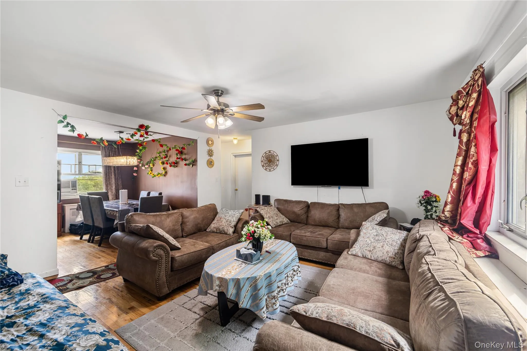 225-08 Stronghurst Avenue, New York, NY, 2 Bedrooms Bedrooms, 5 Rooms Rooms,1 BathroomBathrooms,Residential Sale,For Rent,Stronghurst,0,1001266 225-08 Stronghurst Avenue, New York, NY, 2 Bedrooms Bedrooms, 5 Rooms Rooms,1 BathroomBathrooms,Residential Sale,For Rent,Stronghurst,0,1001266