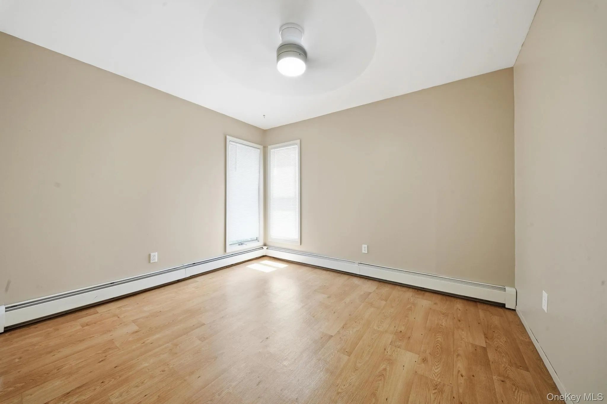 58 Oakridge Drive, Islip, NY, 6 Bedrooms Bedrooms, 9 Rooms Rooms,3 BathroomsBathrooms,Residential,For Rent,Oakridge,0,1001272 58 Oakridge Drive, Islip, NY, 6 Bedrooms Bedrooms, 9 Rooms Rooms,3 BathroomsBathrooms,Residential,For Rent,Oakridge,0,1001272