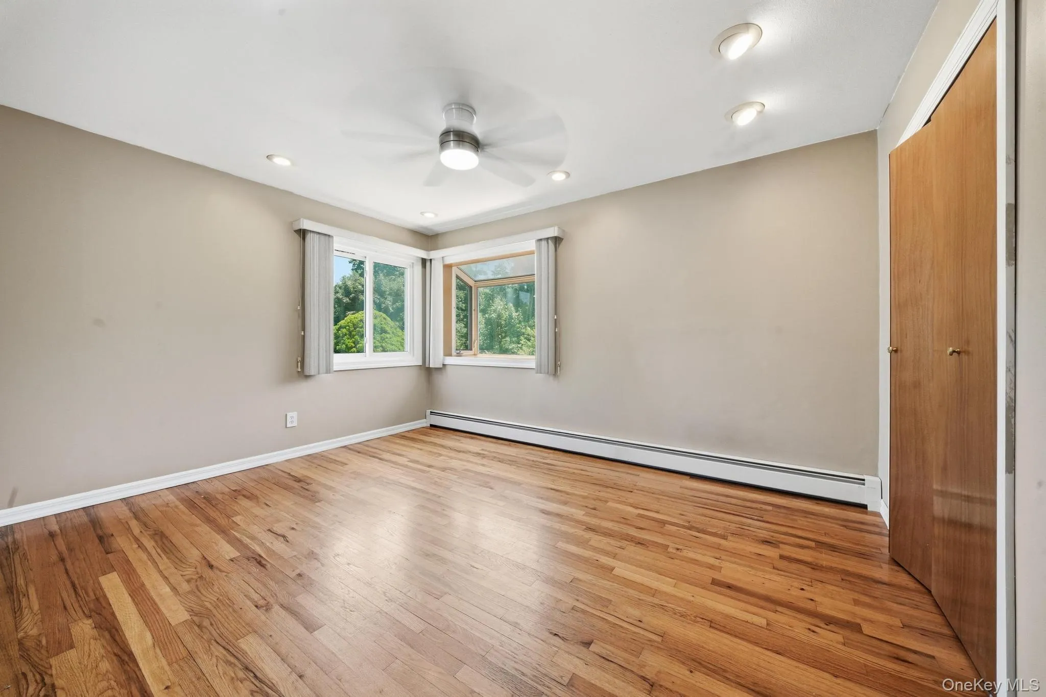 58 Oakridge Drive, Islip, NY, 6 Bedrooms Bedrooms, 9 Rooms Rooms,3 BathroomsBathrooms,Residential,For Rent,Oakridge,0,1001272 58 Oakridge Drive, Islip, NY, 6 Bedrooms Bedrooms, 9 Rooms Rooms,3 BathroomsBathrooms,Residential,For Rent,Oakridge,0,1001272
