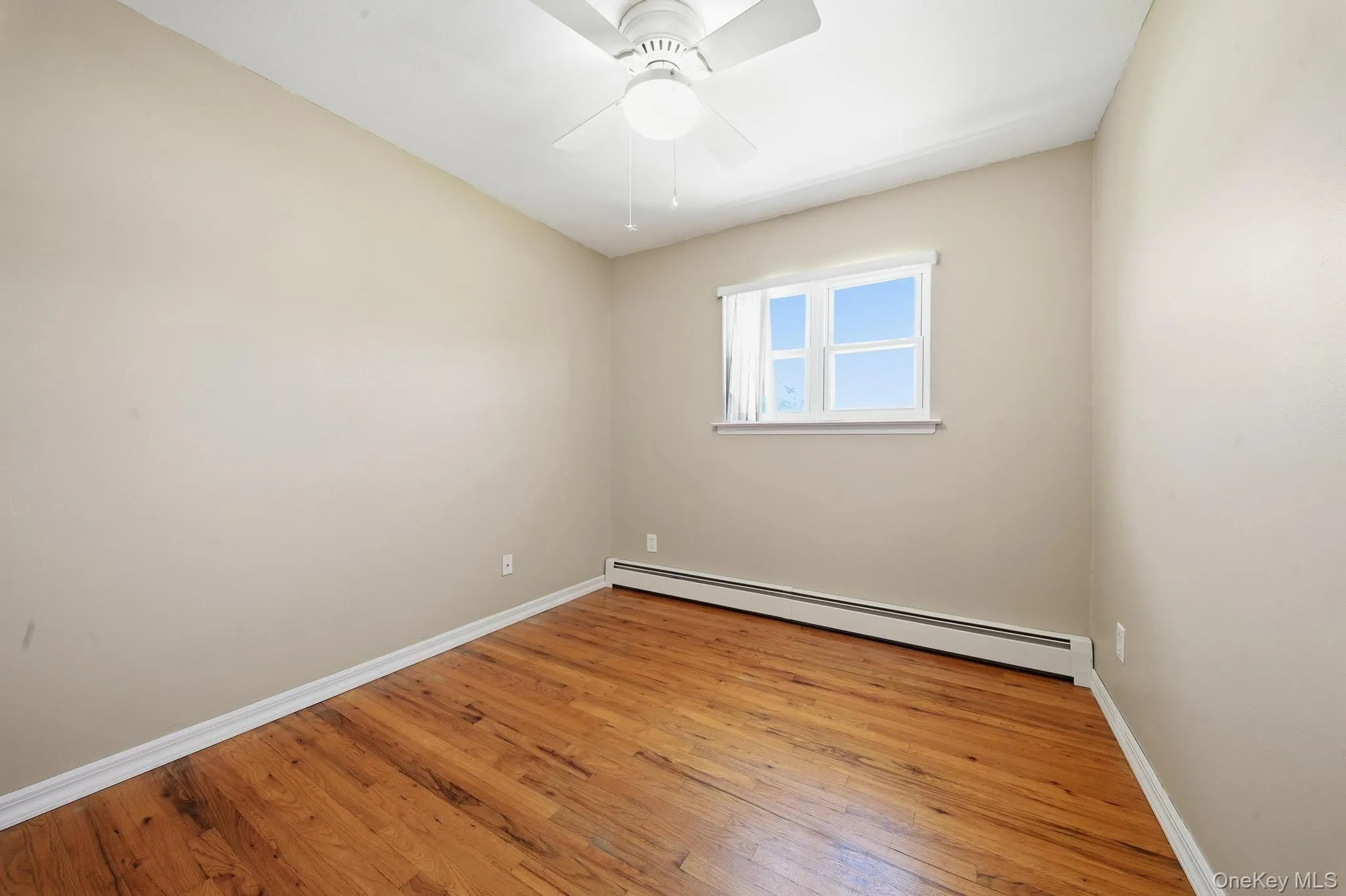 58 Oakridge Drive, Islip, NY, 6 Bedrooms Bedrooms, 9 Rooms Rooms,3 BathroomsBathrooms,Residential,For Rent,Oakridge,0,1001272 58 Oakridge Drive, Islip, NY, 6 Bedrooms Bedrooms, 9 Rooms Rooms,3 BathroomsBathrooms,Residential,For Rent,Oakridge,0,1001272