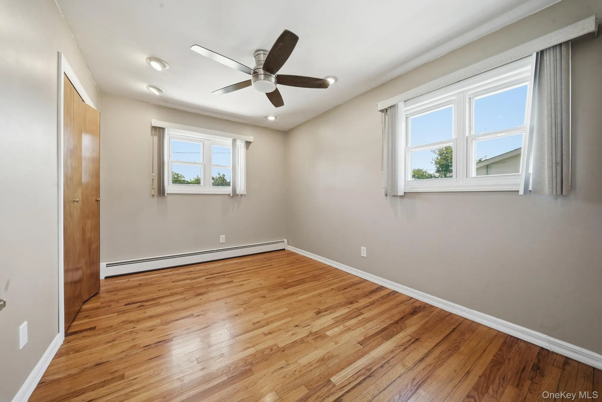 58 Oakridge Drive, Islip, NY, 6 Bedrooms Bedrooms, 9 Rooms Rooms,3 BathroomsBathrooms,Residential,For Rent,Oakridge,0,1001272 58 Oakridge Drive, Islip, NY, 6 Bedrooms Bedrooms, 9 Rooms Rooms,3 BathroomsBathrooms,Residential,For Rent,Oakridge,0,1001272