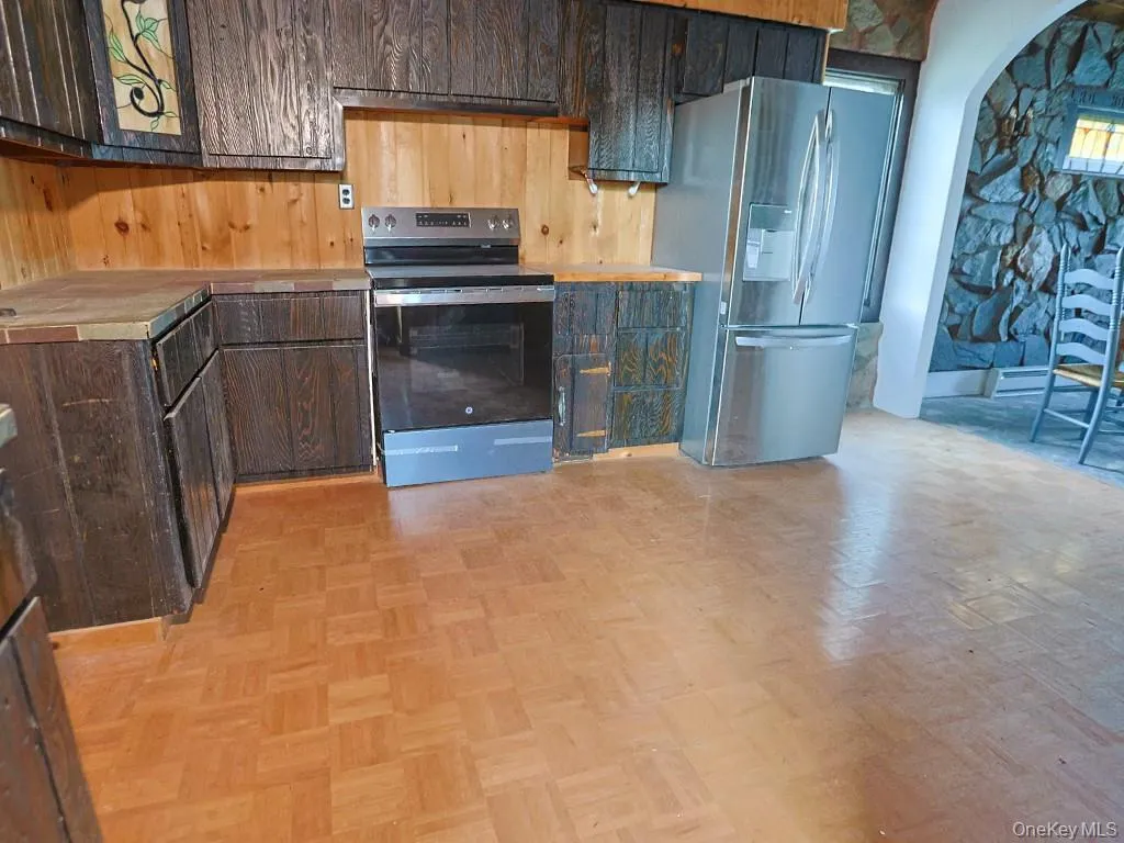 378 Broadway, Esopus, NY, 2 Bedrooms Bedrooms, 7 Rooms Rooms,1 BathroomBathrooms,Residential Lease,For Rent,Broadway,0,1001275 378 Broadway, Esopus, NY, 2 Bedrooms Bedrooms, 7 Rooms Rooms,1 BathroomBathrooms,Residential Lease,For Rent,Broadway,0,1001275