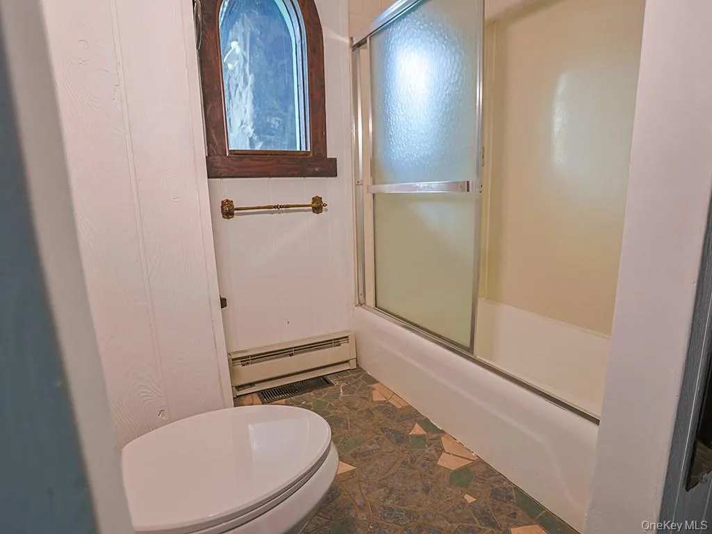 378 Broadway, Esopus, NY, 2 Bedrooms Bedrooms, 7 Rooms Rooms,1 BathroomBathrooms,Residential Lease,For Rent,Broadway,0,1001275 378 Broadway, Esopus, NY, 2 Bedrooms Bedrooms, 7 Rooms Rooms,1 BathroomBathrooms,Residential Lease,For Rent,Broadway,0,1001275