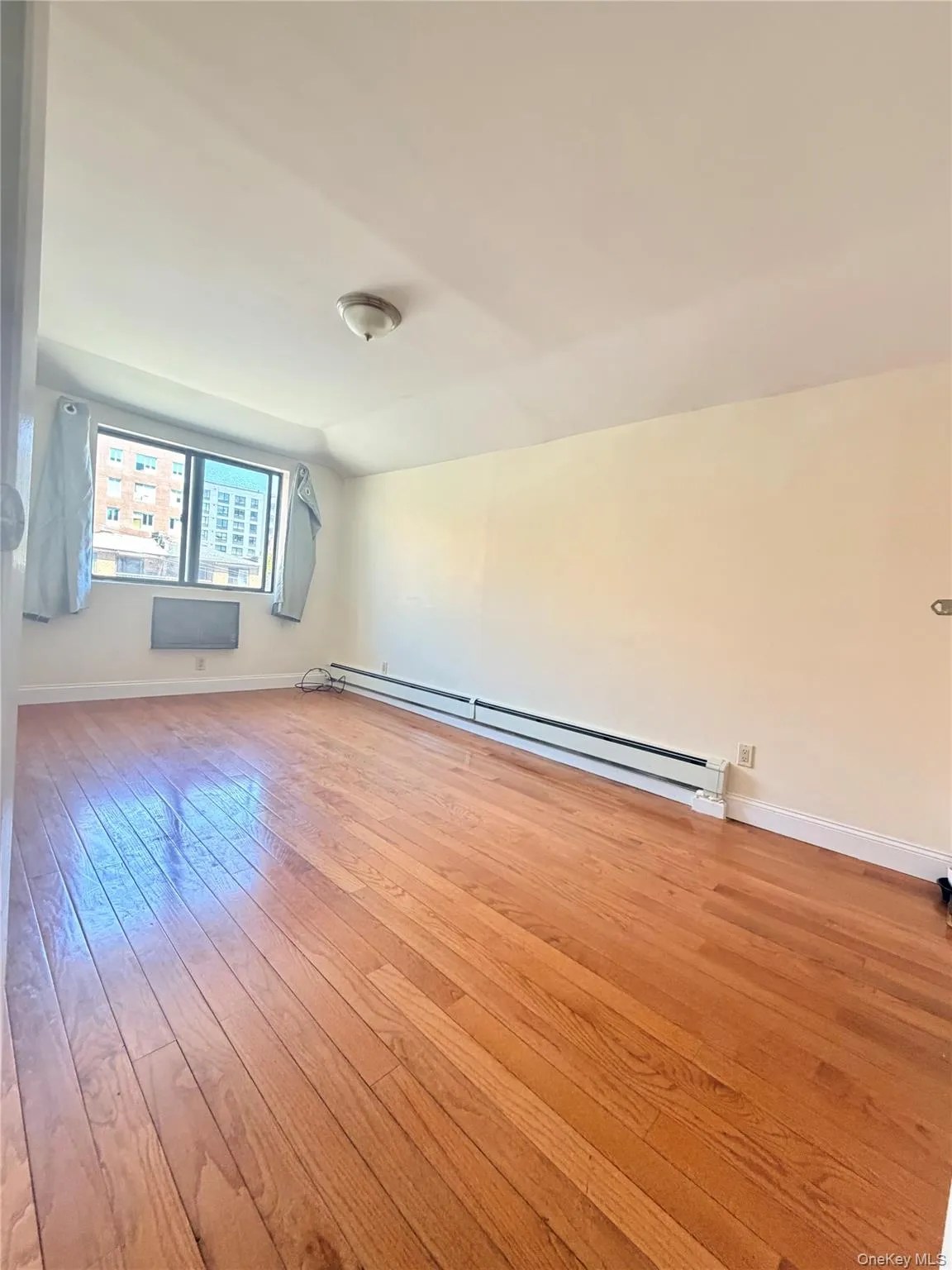 133-08 41st Road, New York, NY, 2 Bedrooms Bedrooms, 4 Rooms Rooms,1 BathroomBathrooms,Residential Lease,For Rent,41st,0,1001277 133-08 41st Road, New York, NY, 2 Bedrooms Bedrooms, 4 Rooms Rooms,1 BathroomBathrooms,Residential Lease,For Rent,41st,0,1001277