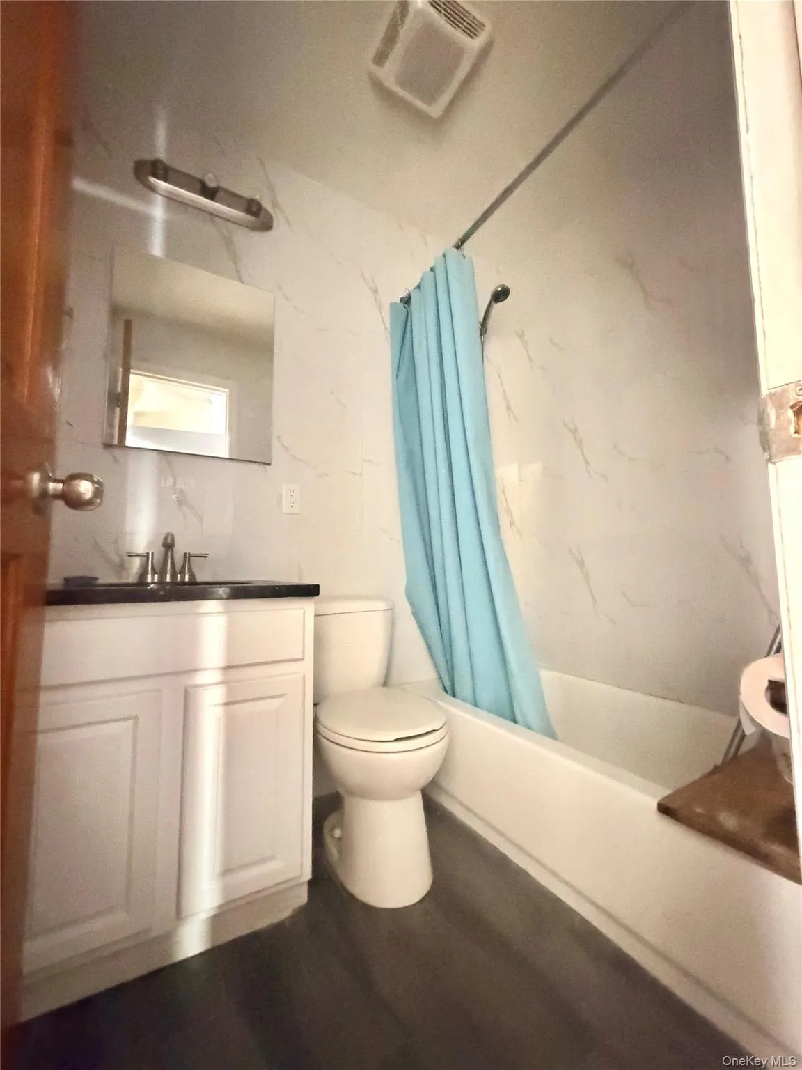 133-08 41st Road, New York, NY, 2 Bedrooms Bedrooms, 4 Rooms Rooms,1 BathroomBathrooms,Residential Lease,For Rent,41st,0,1001277 133-08 41st Road, New York, NY, 2 Bedrooms Bedrooms, 4 Rooms Rooms,1 BathroomBathrooms,Residential Lease,For Rent,41st,0,1001277