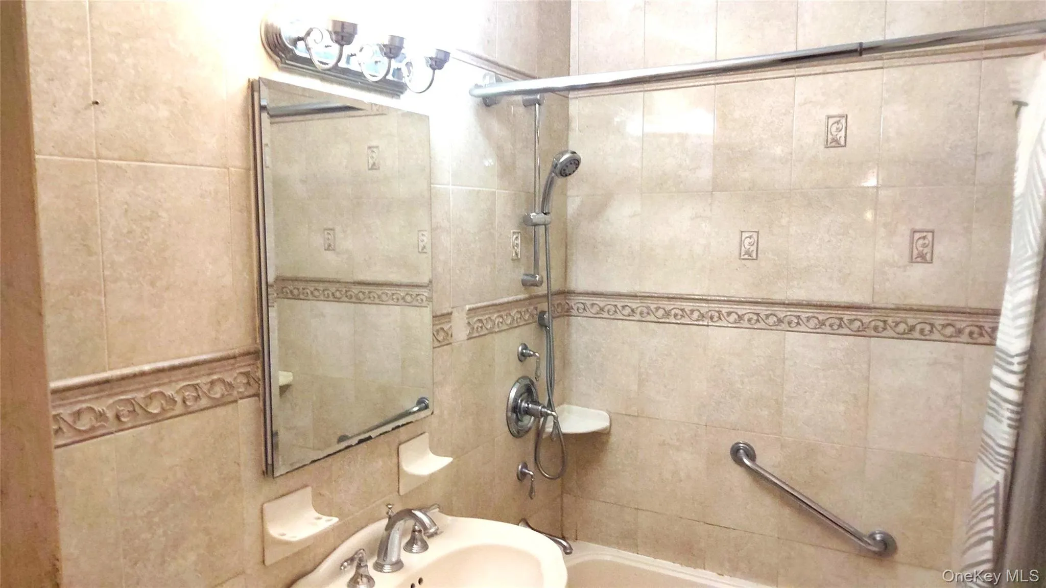 400 Cozine Avenue, New York, NY, 2 Bedrooms Bedrooms, 4 Rooms Rooms,1 BathroomBathrooms,Residential,For Rent,Cozine,0,1001279 400 Cozine Avenue, New York, NY, 2 Bedrooms Bedrooms, 4 Rooms Rooms,1 BathroomBathrooms,Residential,For Rent,Cozine,0,1001279
