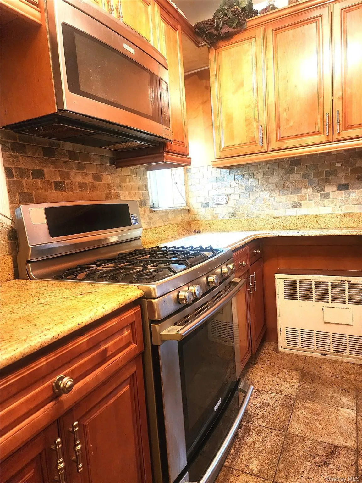 400 Cozine Avenue, New York, NY, 2 Bedrooms Bedrooms, 4 Rooms Rooms,1 BathroomBathrooms,Residential,For Rent,Cozine,0,1001279 400 Cozine Avenue, New York, NY, 2 Bedrooms Bedrooms, 4 Rooms Rooms,1 BathroomBathrooms,Residential,For Rent,Cozine,0,1001279