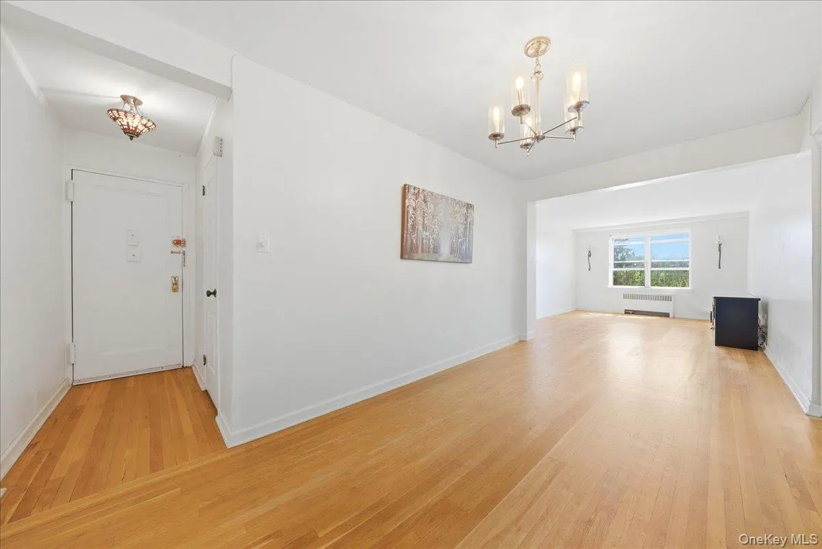 2080 Barnes Avenue Barnes Avenue, New York, NY, 2 Bedrooms Bedrooms, 5 Rooms Rooms,1 BathroomBathrooms,Residential,For Rent,Barnes,0,1001282 2080 Barnes Avenue Barnes Avenue, New York, NY, 2 Bedrooms Bedrooms, 5 Rooms Rooms,1 BathroomBathrooms,Residential,For Rent,Barnes,0,1001282