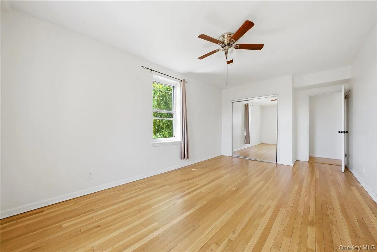 2080 Barnes Avenue Barnes Avenue, New York, NY, 2 Bedrooms Bedrooms, 5 Rooms Rooms,1 BathroomBathrooms,Residential,For Rent,Barnes,0,1001282 2080 Barnes Avenue Barnes Avenue, New York, NY, 2 Bedrooms Bedrooms, 5 Rooms Rooms,1 BathroomBathrooms,Residential,For Rent,Barnes,0,1001282