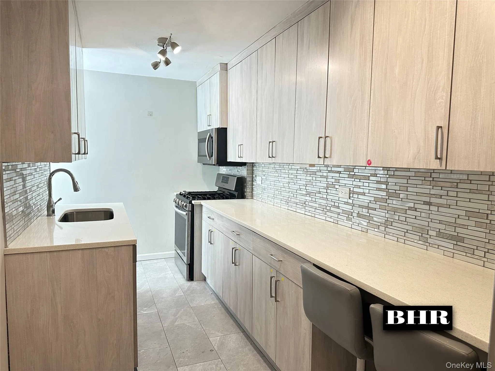 2461 29th Street, New York, NY, 2 Bedrooms Bedrooms, 5 Rooms Rooms,1 BathroomBathrooms,Residential Sale,For Rent,29th,0,1001291 2461 29th Street, New York, NY, 2 Bedrooms Bedrooms, 5 Rooms Rooms,1 BathroomBathrooms,Residential Sale,For Rent,29th,0,1001291
