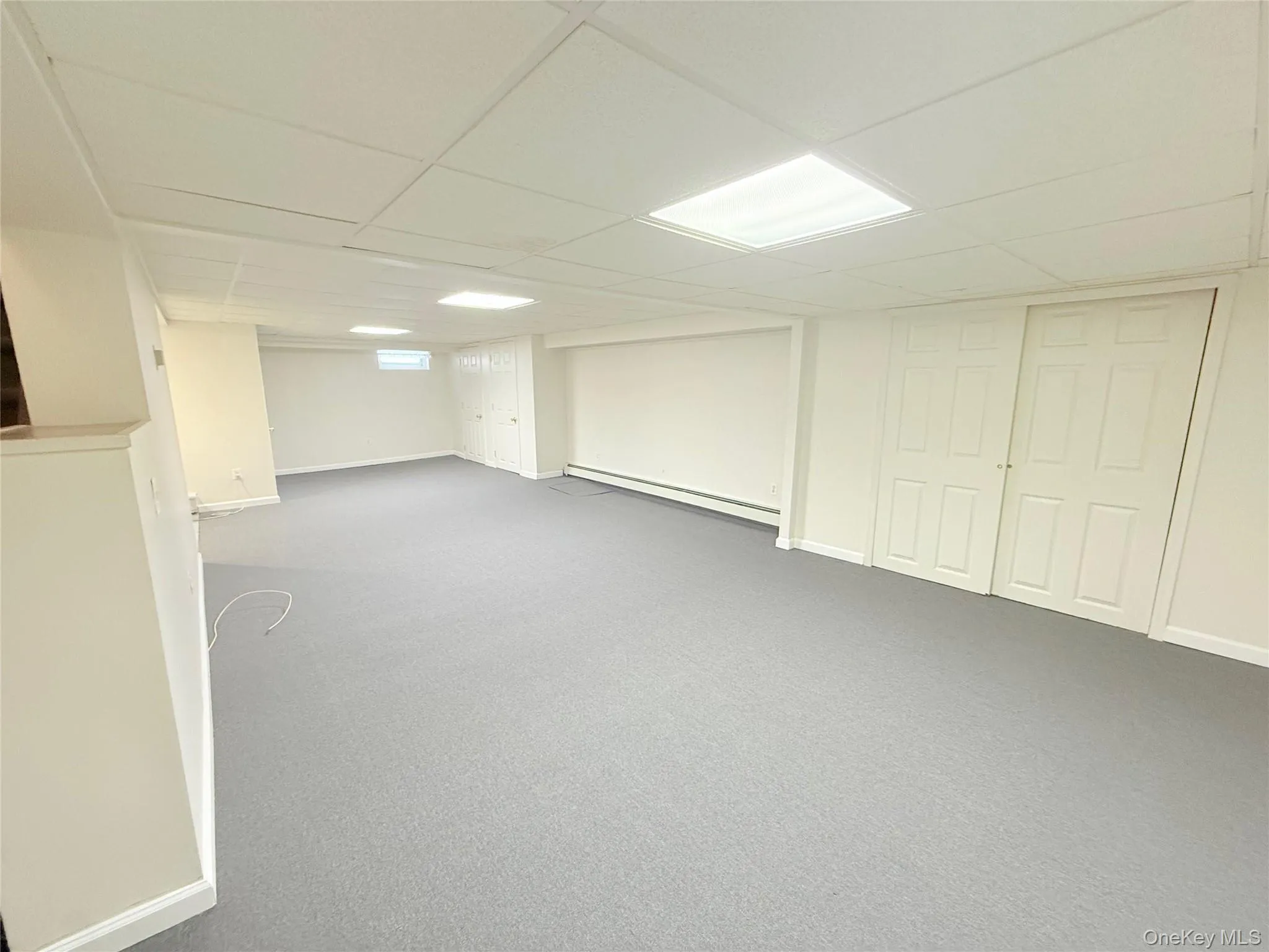 8 Gate, Oyster Bay, NY, 3 Bedrooms Bedrooms, 6 Rooms Rooms,1 BathroomBathrooms,Residential Lease,For Rent,Gate,0,1001292 8 Gate, Oyster Bay, NY, 3 Bedrooms Bedrooms, 6 Rooms Rooms,1 BathroomBathrooms,Residential Lease,For Rent,Gate,0,1001292
