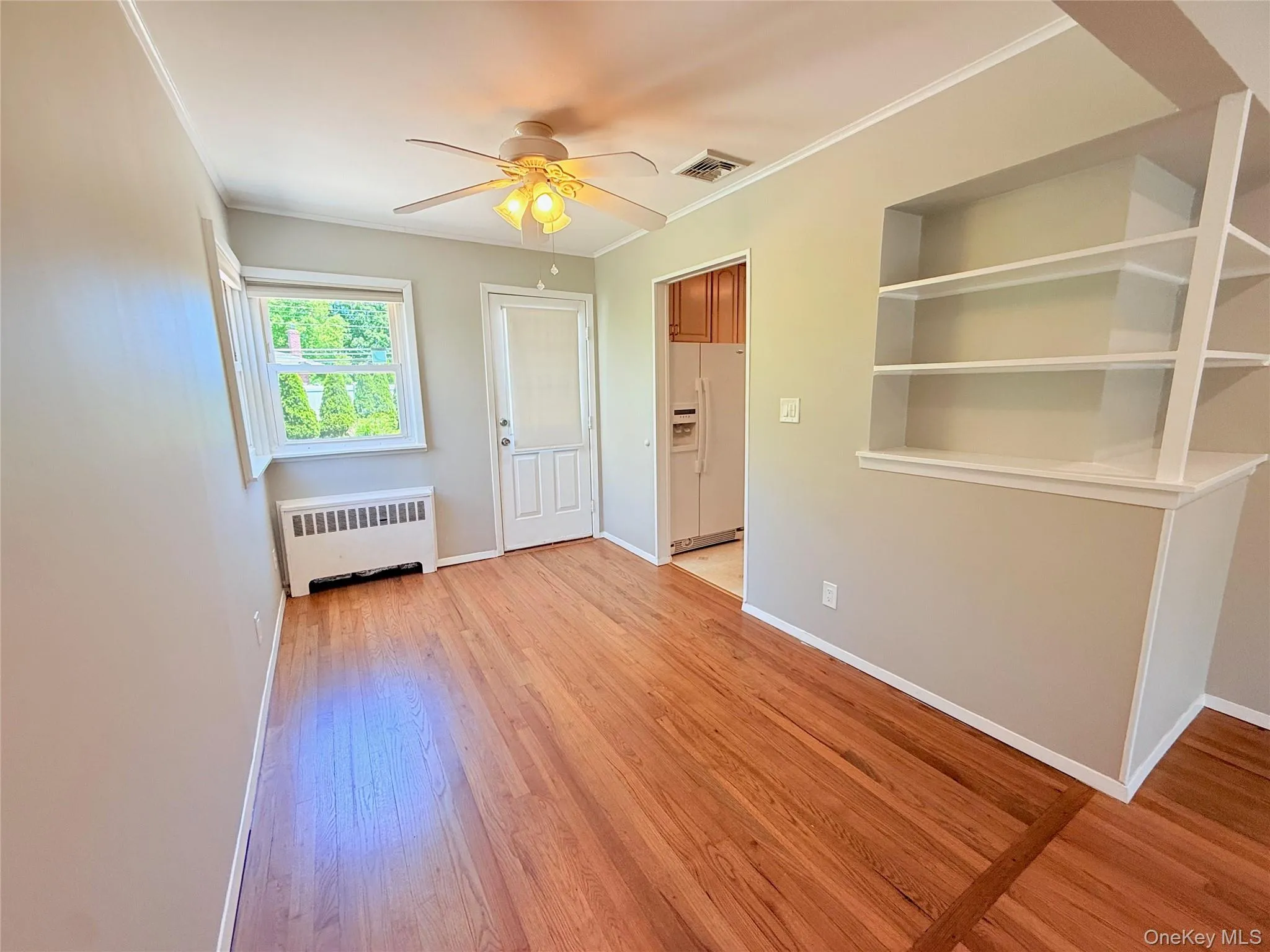 8 Gate, Oyster Bay, NY, 3 Bedrooms Bedrooms, 6 Rooms Rooms,1 BathroomBathrooms,Residential Lease,For Rent,Gate,0,1001292 8 Gate, Oyster Bay, NY, 3 Bedrooms Bedrooms, 6 Rooms Rooms,1 BathroomBathrooms,Residential Lease,For Rent,Gate,0,1001292
