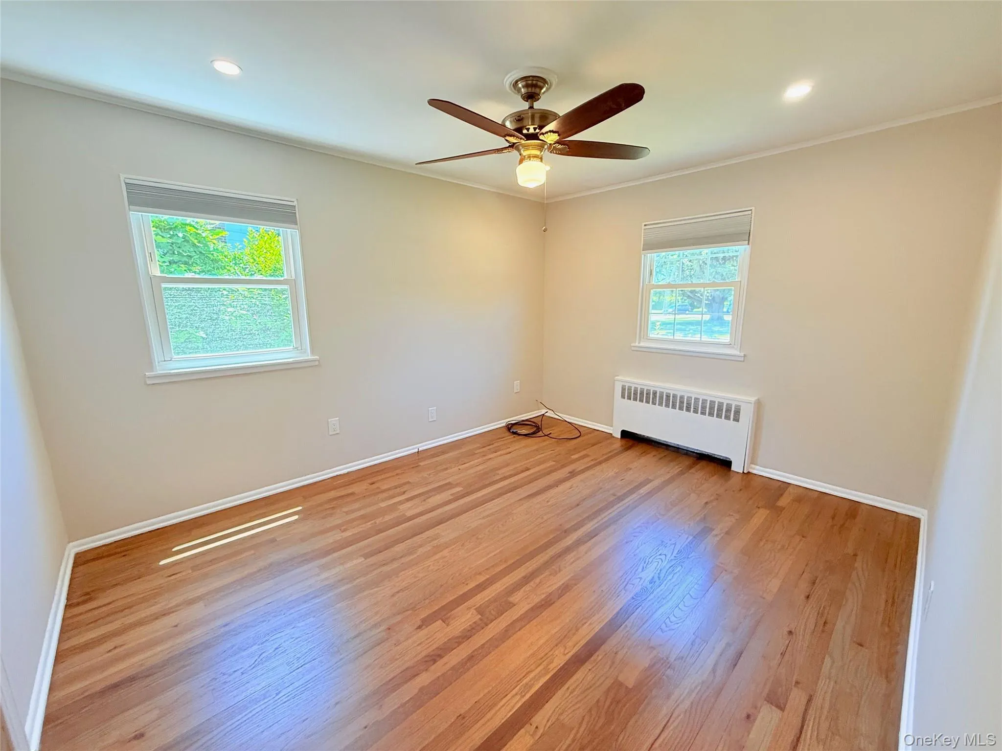 8 Gate, Oyster Bay, NY, 3 Bedrooms Bedrooms, 6 Rooms Rooms,1 BathroomBathrooms,Residential Lease,For Rent,Gate,0,1001292 8 Gate, Oyster Bay, NY, 3 Bedrooms Bedrooms, 6 Rooms Rooms,1 BathroomBathrooms,Residential Lease,For Rent,Gate,0,1001292