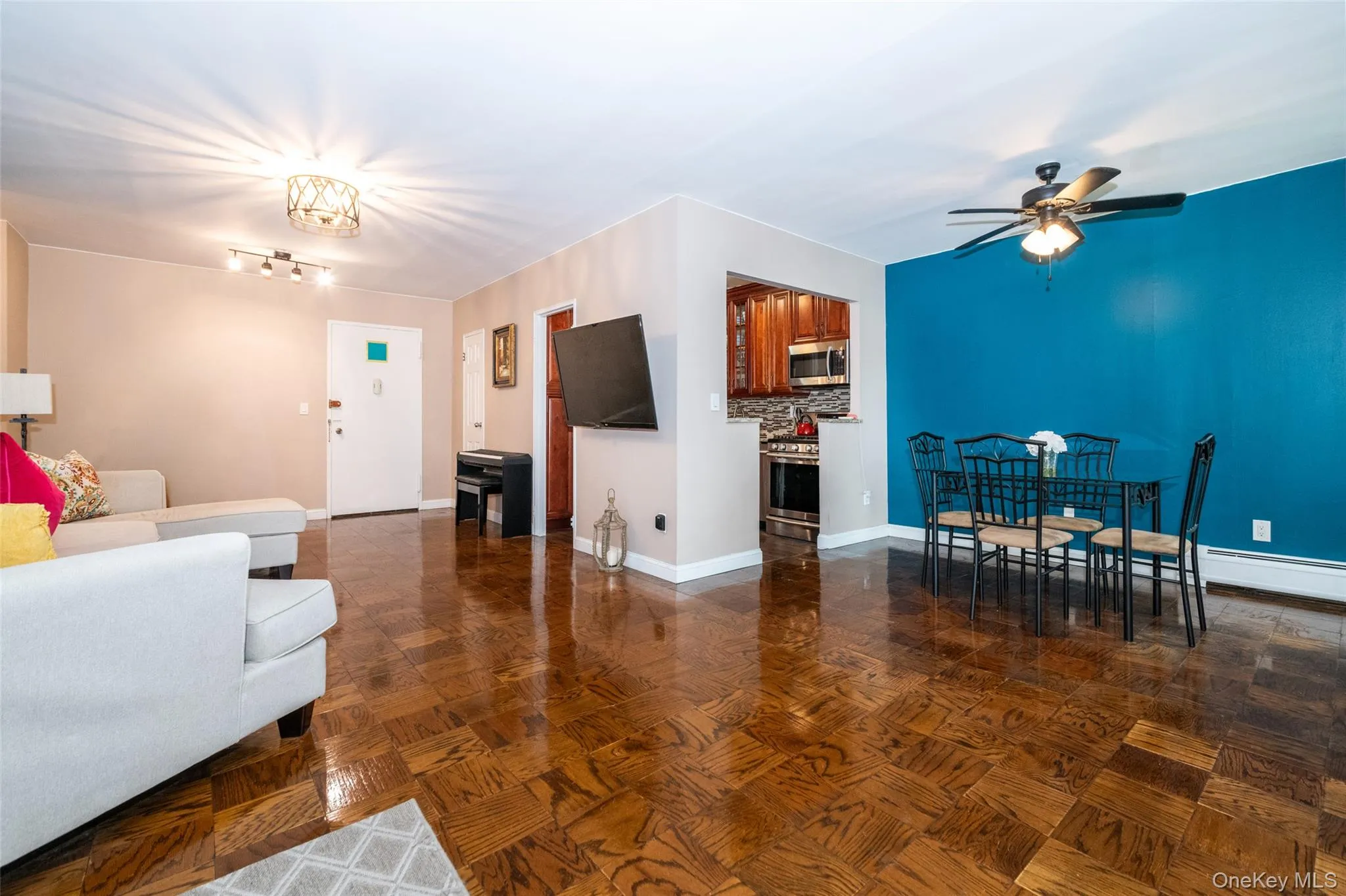 1101 Midland Avenue, Yonkers, NY, 1 Bedroom Bedrooms, 4 Rooms Rooms,1 BathroomBathrooms,Residential,For Rent,Midland,0,1001296 1101 Midland Avenue, Yonkers, NY, 1 Bedroom Bedrooms, 4 Rooms Rooms,1 BathroomBathrooms,Residential,For Rent,Midland,0,1001296