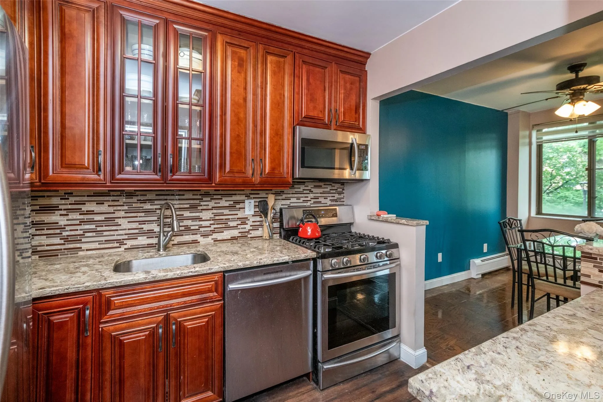 1101 Midland Avenue, Yonkers, NY, 1 Bedroom Bedrooms, 4 Rooms Rooms,1 BathroomBathrooms,Residential,For Rent,Midland,0,1001296 1101 Midland Avenue, Yonkers, NY, 1 Bedroom Bedrooms, 4 Rooms Rooms,1 BathroomBathrooms,Residential,For Rent,Midland,0,1001296
