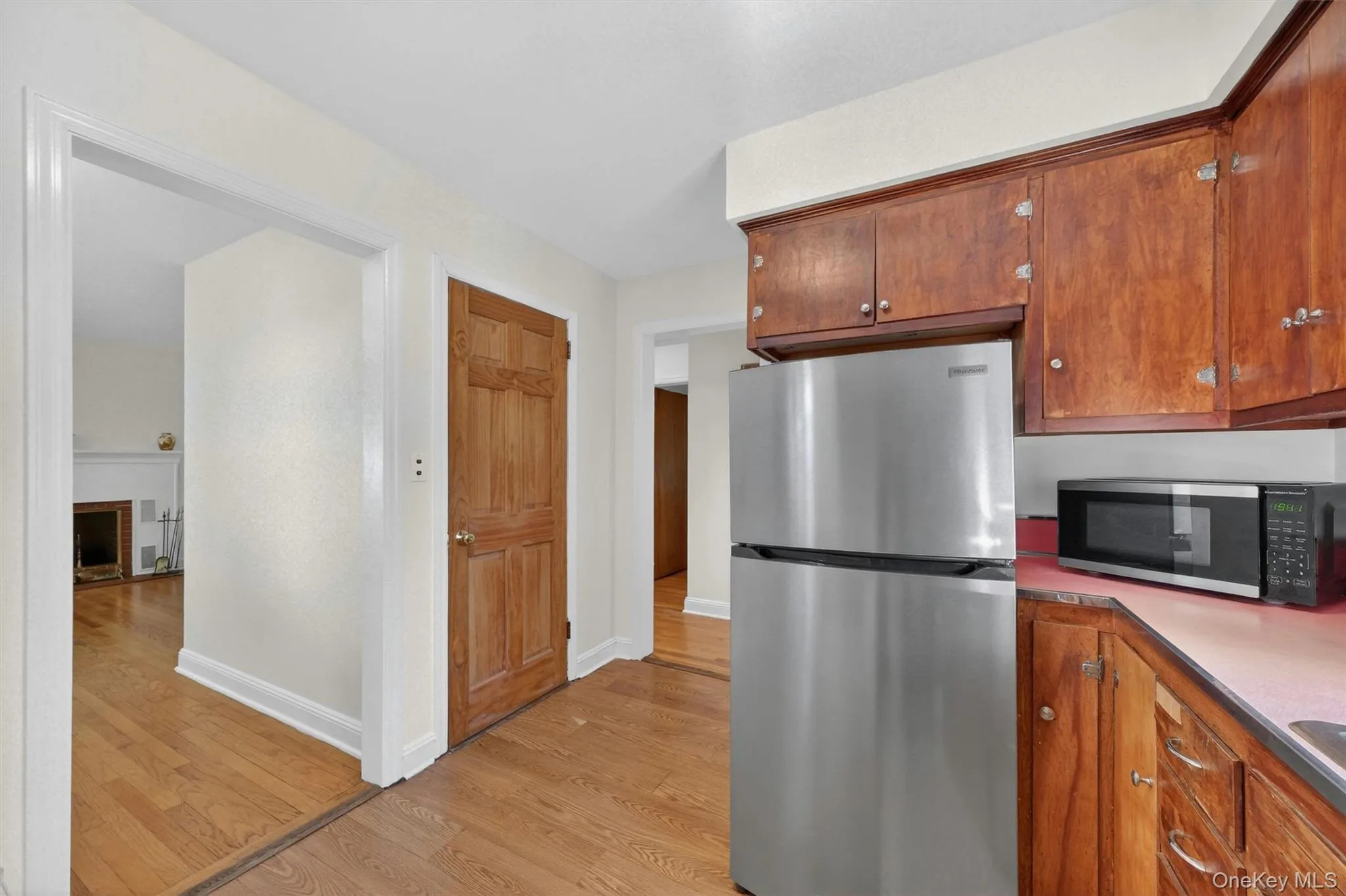333 Oak Drive, New Windsor, NY, 2 Bedrooms Bedrooms, 4 Rooms Rooms,1 BathroomBathrooms,Residential,For Rent,Oak,0,1001297 333 Oak Drive, New Windsor, NY, 2 Bedrooms Bedrooms, 4 Rooms Rooms,1 BathroomBathrooms,Residential,For Rent,Oak,0,1001297