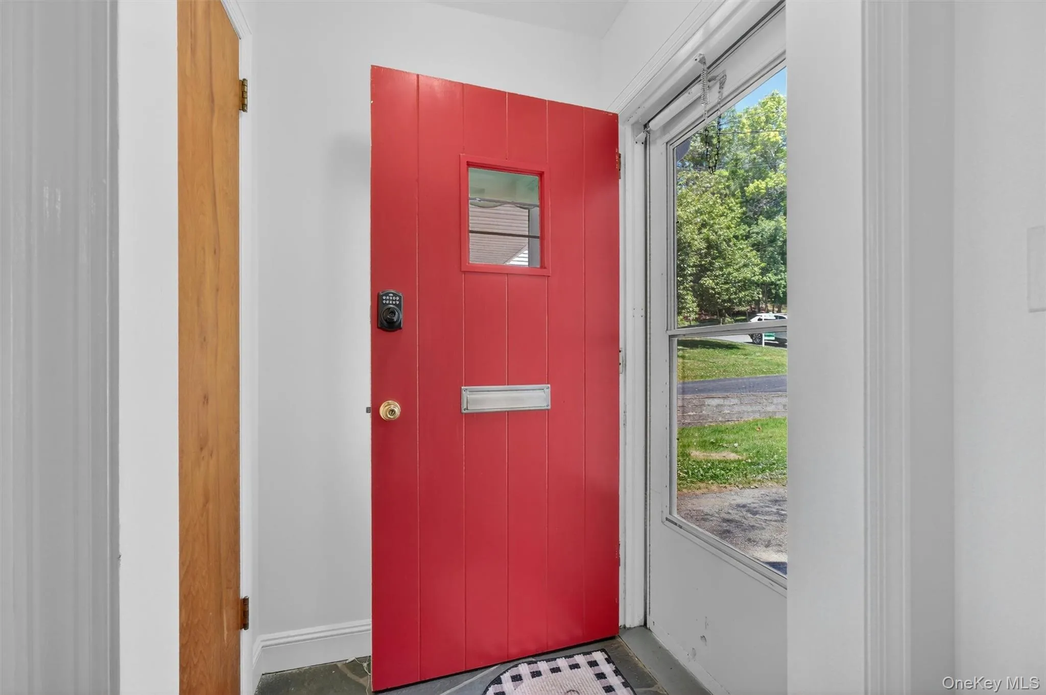 333 Oak Drive, New Windsor, NY, 2 Bedrooms Bedrooms, 4 Rooms Rooms,1 BathroomBathrooms,Residential,For Rent,Oak,0,1001297 333 Oak Drive, New Windsor, NY, 2 Bedrooms Bedrooms, 4 Rooms Rooms,1 BathroomBathrooms,Residential,For Rent,Oak,0,1001297