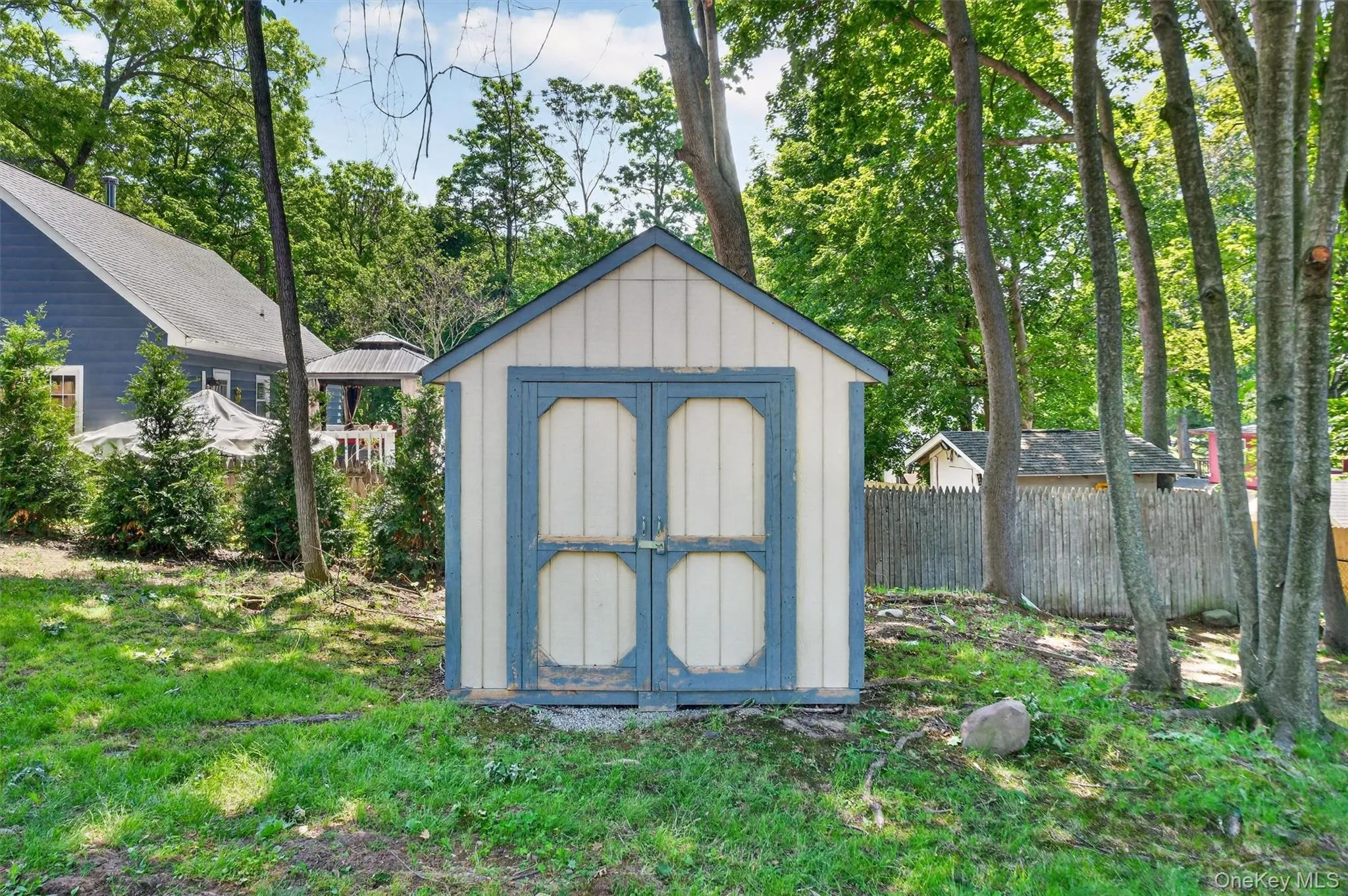 333 Oak Drive, New Windsor, NY, 2 Bedrooms Bedrooms, 4 Rooms Rooms,1 BathroomBathrooms,Residential,For Rent,Oak,0,1001297 333 Oak Drive, New Windsor, NY, 2 Bedrooms Bedrooms, 4 Rooms Rooms,1 BathroomBathrooms,Residential,For Rent,Oak,0,1001297