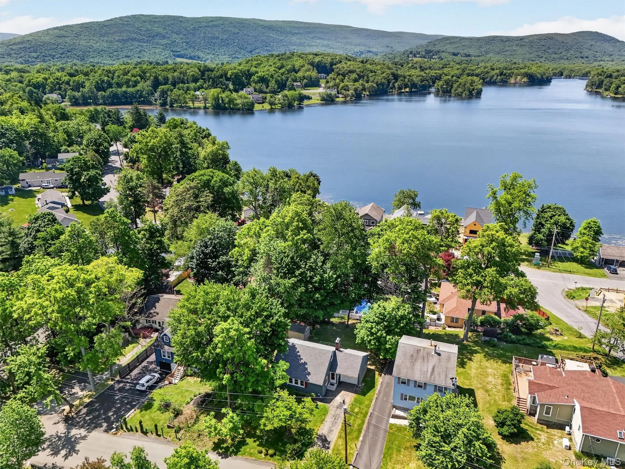 333 Oak Drive, New Windsor, NY, 2 Bedrooms Bedrooms, 4 Rooms Rooms,1 BathroomBathrooms,Residential,For Rent,Oak,0,1001297 333 Oak Drive, New Windsor, NY, 2 Bedrooms Bedrooms, 4 Rooms Rooms,1 BathroomBathrooms,Residential,For Rent,Oak,0,1001297