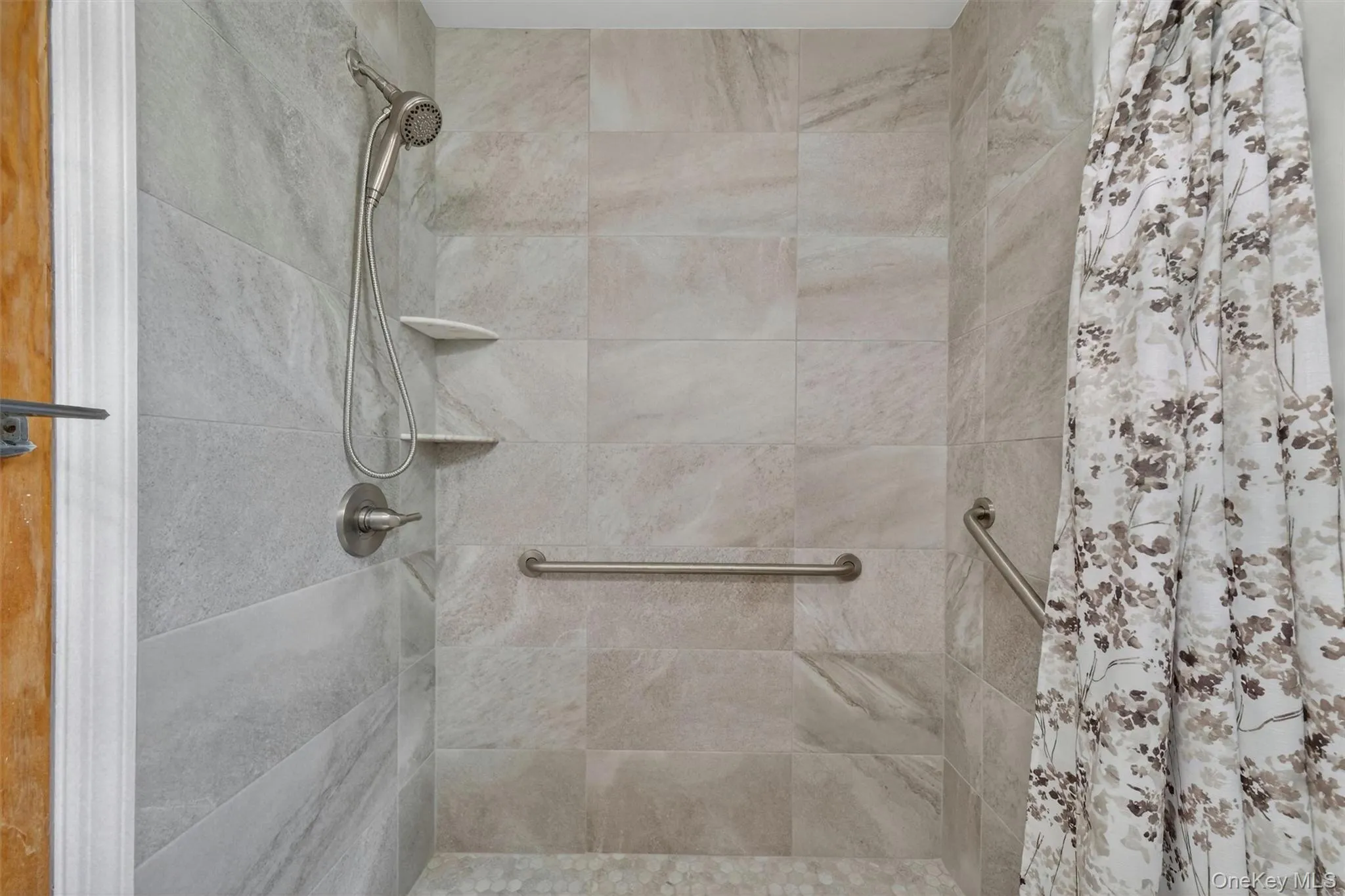 333 Oak Drive, New Windsor, NY, 2 Bedrooms Bedrooms, 4 Rooms Rooms,1 BathroomBathrooms,Residential,For Rent,Oak,0,1001297 333 Oak Drive, New Windsor, NY, 2 Bedrooms Bedrooms, 4 Rooms Rooms,1 BathroomBathrooms,Residential,For Rent,Oak,0,1001297