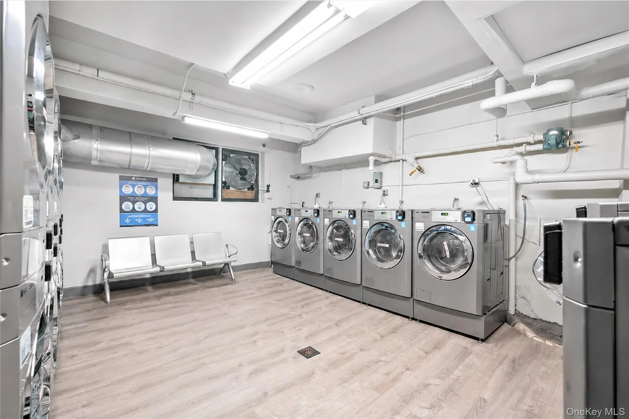 58-03 Calloway Street, New York, NY, 1 Bedroom Bedrooms, 2 Rooms Rooms,1 BathroomBathrooms,Residential Sale,For Rent,Calloway,0,1001304 58-03 Calloway Street, New York, NY, 1 Bedroom Bedrooms, 2 Rooms Rooms,1 BathroomBathrooms,Residential Sale,For Rent,Calloway,0,1001304