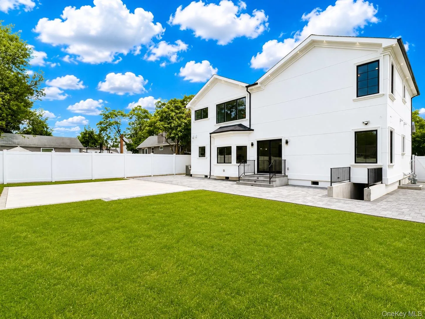 26 Kingston Avenue, Oyster Bay, NY, 5 Bedrooms Bedrooms, 9 Rooms Rooms,4 BathroomsBathrooms,Residential,For Rent,Kingston,0,1001306 26 Kingston Avenue, Oyster Bay, NY, 5 Bedrooms Bedrooms, 9 Rooms Rooms,4 BathroomsBathrooms,Residential,For Rent,Kingston,0,1001306