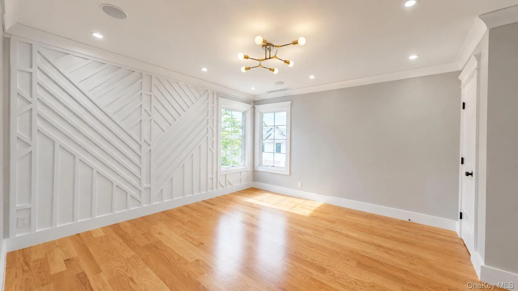 26 Kingston Avenue, Oyster Bay, NY, 5 Bedrooms Bedrooms, 9 Rooms Rooms,4 BathroomsBathrooms,Residential,For Rent,Kingston,0,1001306 26 Kingston Avenue, Oyster Bay, NY, 5 Bedrooms Bedrooms, 9 Rooms Rooms,4 BathroomsBathrooms,Residential,For Rent,Kingston,0,1001306