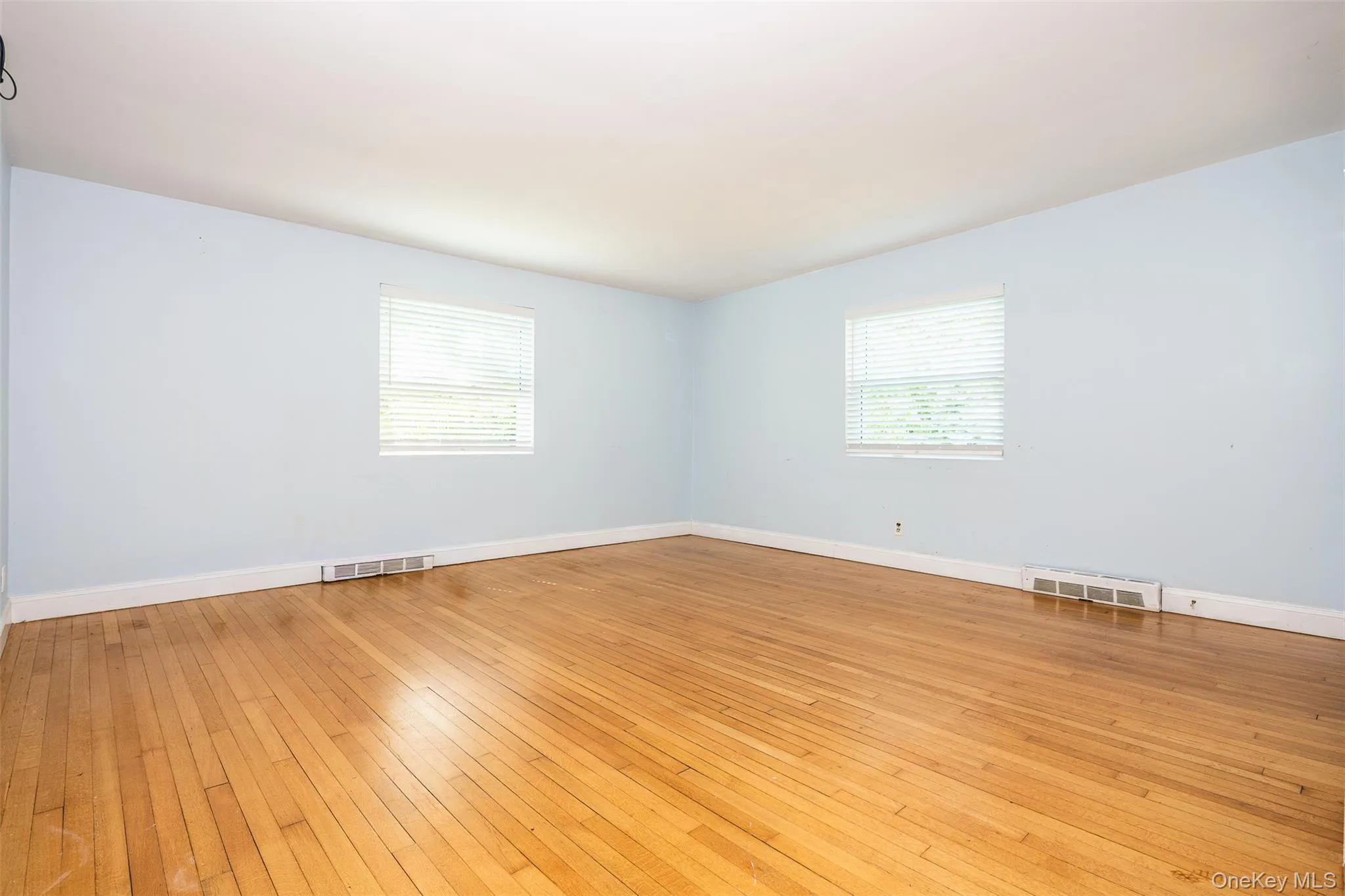 33 Port Washington Road, Brookhaven, NY, 4 Bedrooms Bedrooms, 8 Rooms Rooms,3 BathroomsBathrooms,Residential,For Rent,Port Washington,0,1001310 33 Port Washington Road, Brookhaven, NY, 4 Bedrooms Bedrooms, 8 Rooms Rooms,3 BathroomsBathrooms,Residential,For Rent,Port Washington,0,1001310