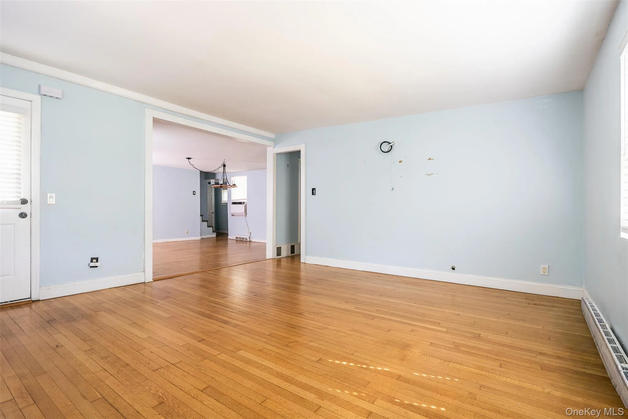 33 Port Washington Road, Brookhaven, NY, 4 Bedrooms Bedrooms, 8 Rooms Rooms,3 BathroomsBathrooms,Residential,For Rent,Port Washington,0,1001310 33 Port Washington Road, Brookhaven, NY, 4 Bedrooms Bedrooms, 8 Rooms Rooms,3 BathroomsBathrooms,Residential,For Rent,Port Washington,0,1001310