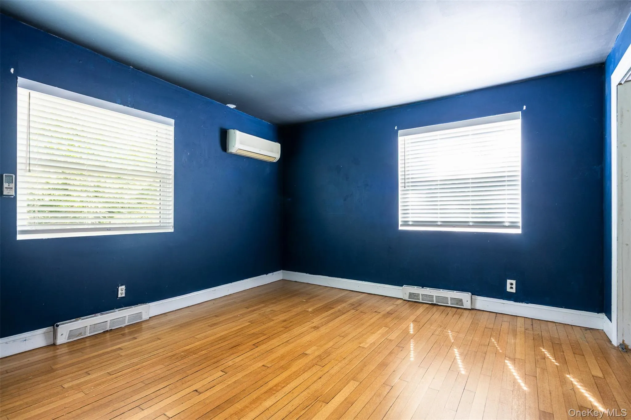 33 Port Washington Road, Brookhaven, NY, 4 Bedrooms Bedrooms, 8 Rooms Rooms,3 BathroomsBathrooms,Residential,For Rent,Port Washington,0,1001310 33 Port Washington Road, Brookhaven, NY, 4 Bedrooms Bedrooms, 8 Rooms Rooms,3 BathroomsBathrooms,Residential,For Rent,Port Washington,0,1001310