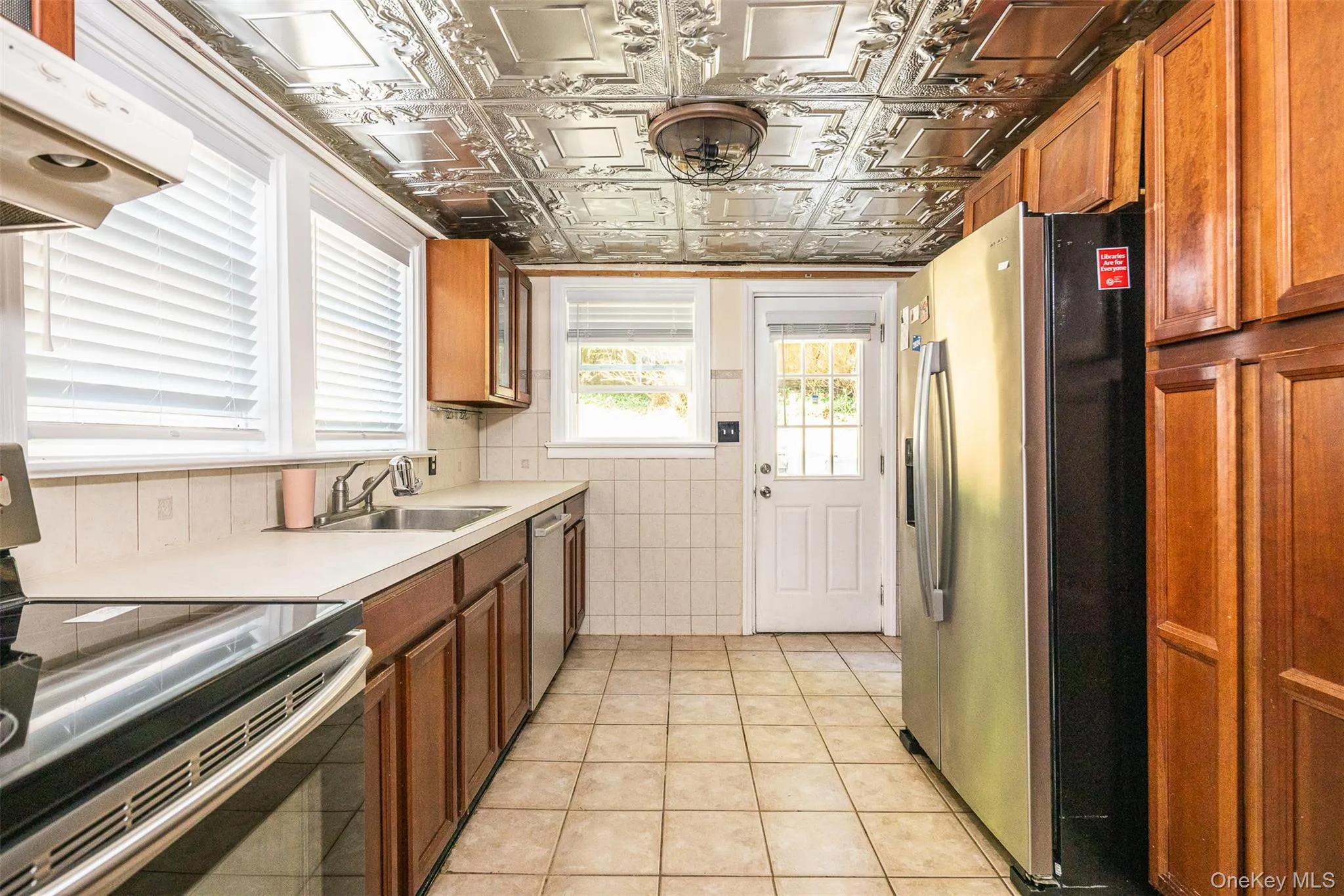 33 Port Washington Road, Brookhaven, NY, 4 Bedrooms Bedrooms, 8 Rooms Rooms,3 BathroomsBathrooms,Residential,For Rent,Port Washington,0,1001310 33 Port Washington Road, Brookhaven, NY, 4 Bedrooms Bedrooms, 8 Rooms Rooms,3 BathroomsBathrooms,Residential,For Rent,Port Washington,0,1001310
