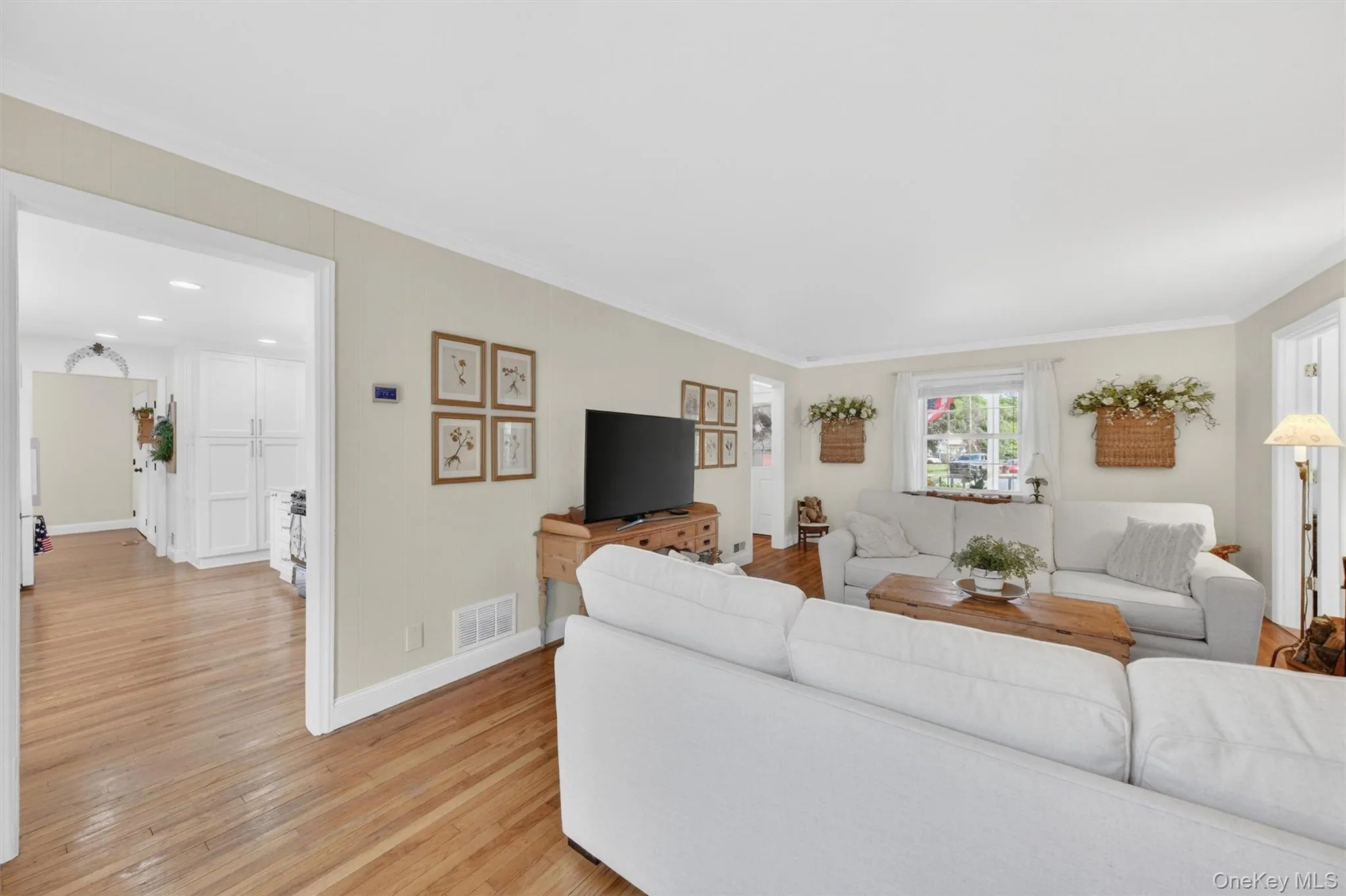 116 Chestnut Drive, New Windsor, NY, 3 Bedrooms Bedrooms, 7 Rooms Rooms,2 BathroomsBathrooms,Residential,For Rent,Chestnut,0,1001314 116 Chestnut Drive, New Windsor, NY, 3 Bedrooms Bedrooms, 7 Rooms Rooms,2 BathroomsBathrooms,Residential,For Rent,Chestnut,0,1001314