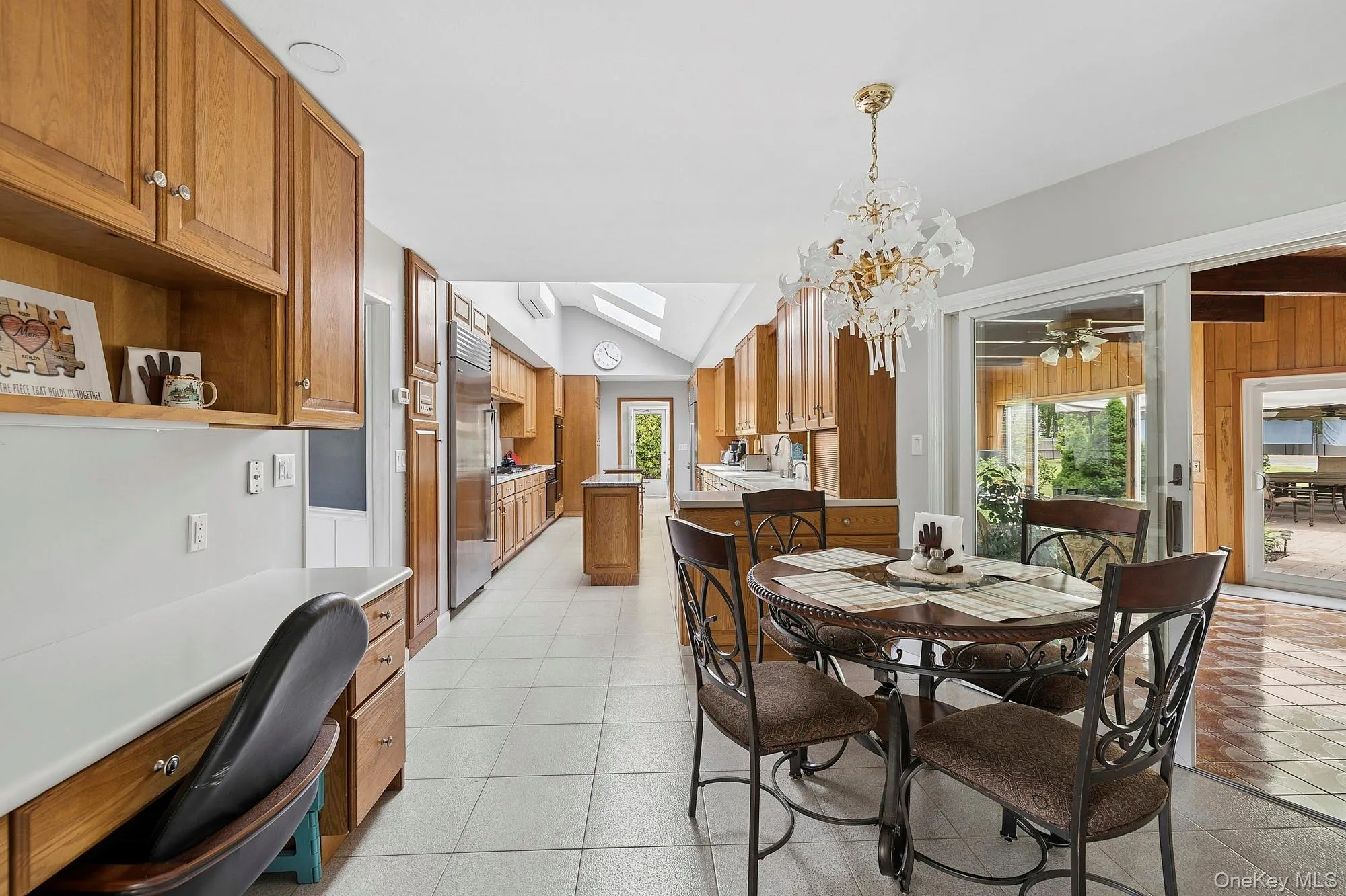 9 Dove Lane, Islip, NY, 5 Bedrooms Bedrooms, 11 Rooms Rooms,3 BathroomsBathrooms,Residential,For Rent,Dove,0,1001324 9 Dove Lane, Islip, NY, 5 Bedrooms Bedrooms, 11 Rooms Rooms,3 BathroomsBathrooms,Residential,For Rent,Dove,0,1001324