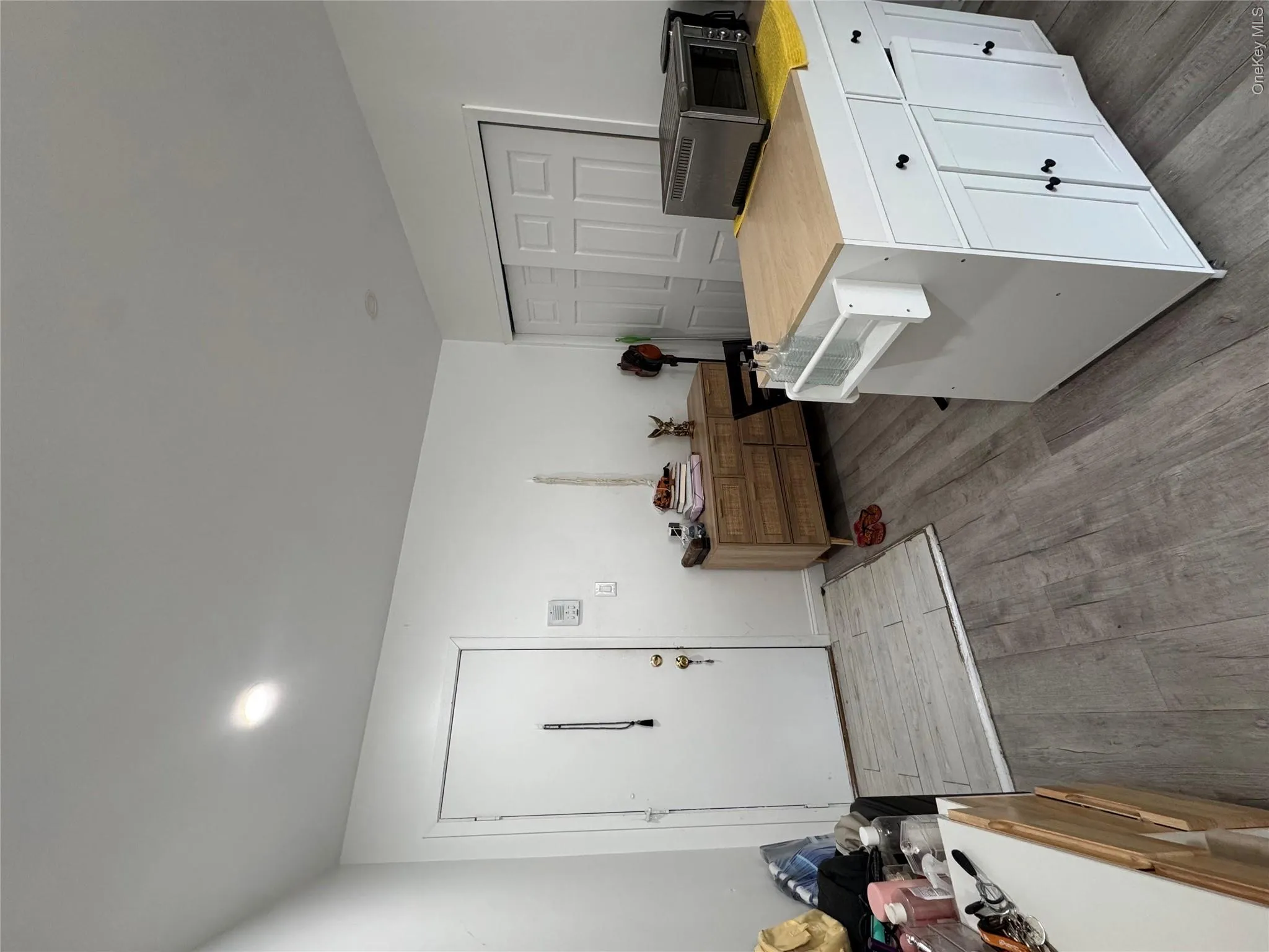 52 Florida Street, Long Beach, NY, 1 Bedroom Bedrooms, 3 Rooms Rooms,1 BathroomBathrooms,Residential Lease,For Rent,Florida,0,1001325 52 Florida Street, Long Beach, NY, 1 Bedroom Bedrooms, 3 Rooms Rooms,1 BathroomBathrooms,Residential Lease,For Rent,Florida,0,1001325