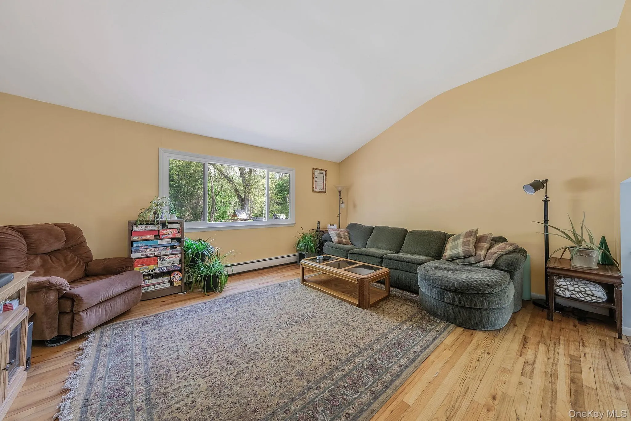 10 Magellan Avenue, Smithtown, NY, 4 Bedrooms Bedrooms, 8 Rooms Rooms,1 BathroomBathrooms,Residential,For Rent,Magellan,0,1001333 10 Magellan Avenue, Smithtown, NY, 4 Bedrooms Bedrooms, 8 Rooms Rooms,1 BathroomBathrooms,Residential,For Rent,Magellan,0,1001333