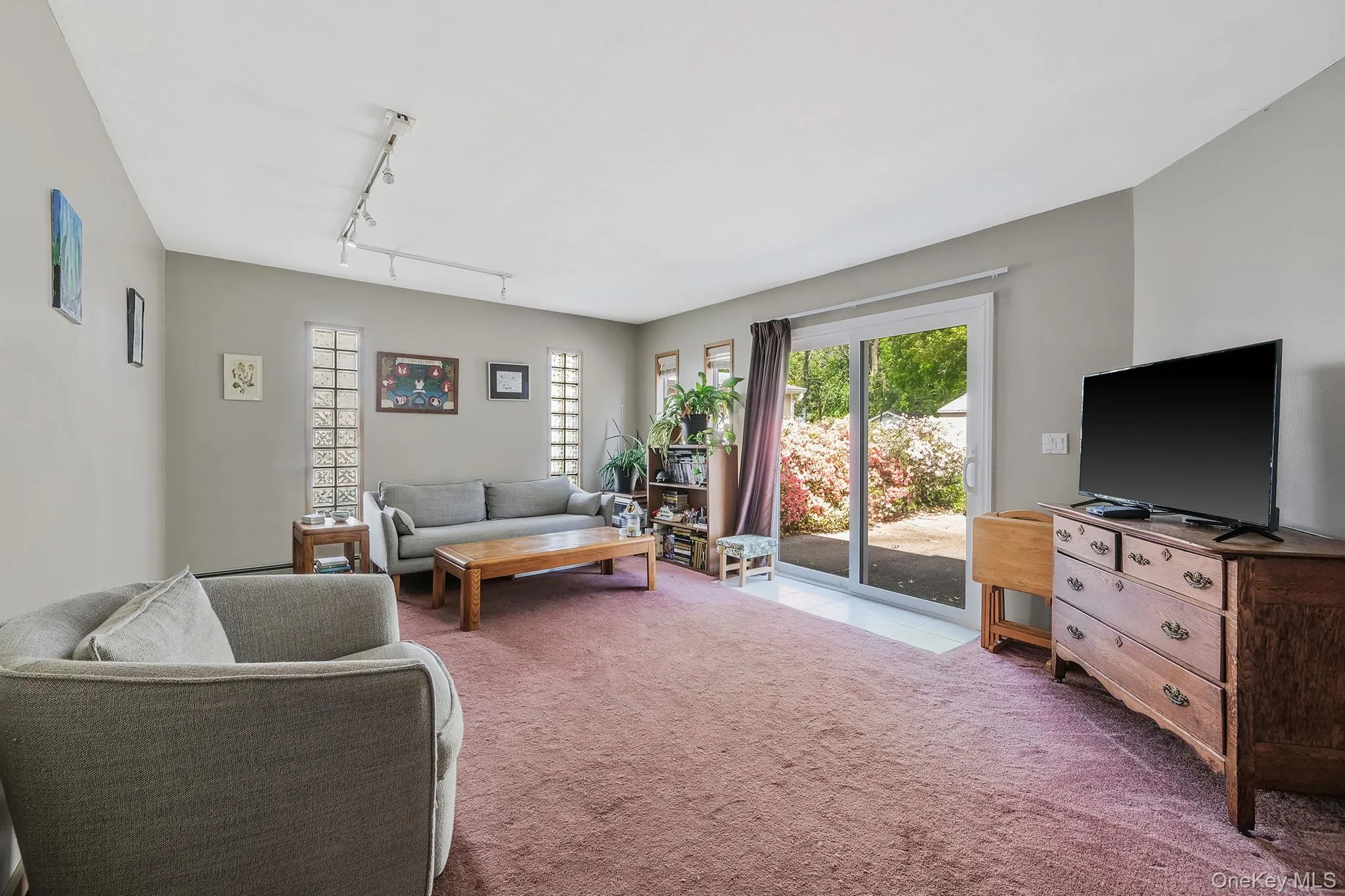 10 Magellan Avenue, Smithtown, NY, 4 Bedrooms Bedrooms, 8 Rooms Rooms,1 BathroomBathrooms,Residential,For Rent,Magellan,0,1001333 10 Magellan Avenue, Smithtown, NY, 4 Bedrooms Bedrooms, 8 Rooms Rooms,1 BathroomBathrooms,Residential,For Rent,Magellan,0,1001333