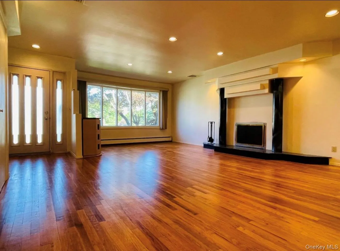 5 Eaton Road, Oyster Bay, NY, 3 Bedrooms Bedrooms, 7 Rooms Rooms,2 BathroomsBathrooms,Residential Lease,For Rent,Eaton,0,1001335 5 Eaton Road, Oyster Bay, NY, 3 Bedrooms Bedrooms, 7 Rooms Rooms,2 BathroomsBathrooms,Residential Lease,For Rent,Eaton,0,1001335