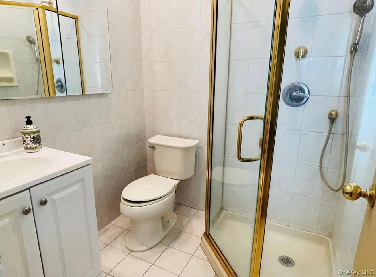 5 Eaton Road, Oyster Bay, NY, 3 Bedrooms Bedrooms, 7 Rooms Rooms,2 BathroomsBathrooms,Residential Lease,For Rent,Eaton,0,1001335 5 Eaton Road, Oyster Bay, NY, 3 Bedrooms Bedrooms, 7 Rooms Rooms,2 BathroomsBathrooms,Residential Lease,For Rent,Eaton,0,1001335